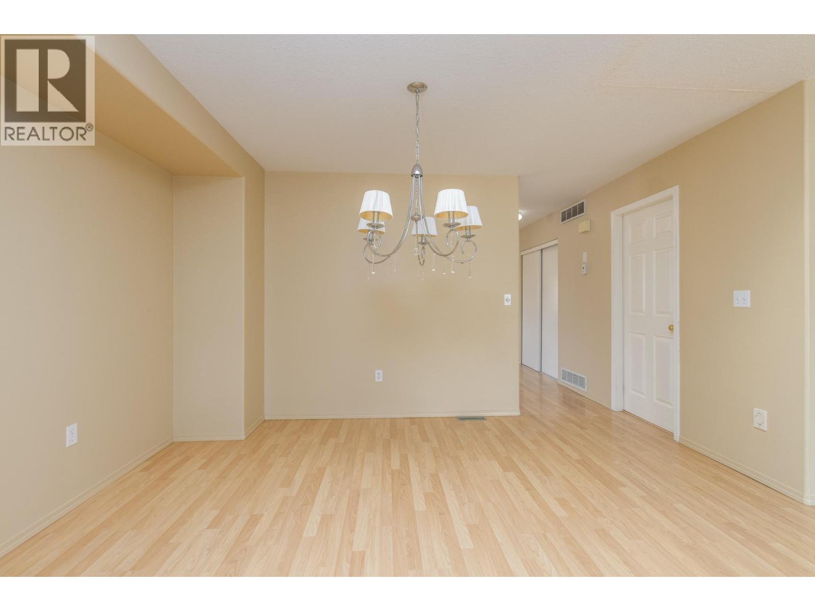 111 Harbourfront Drive Nw Unit# 14, Salmon Arm, British Columbia  V1E 1A3 - Photo 9 - 10370716