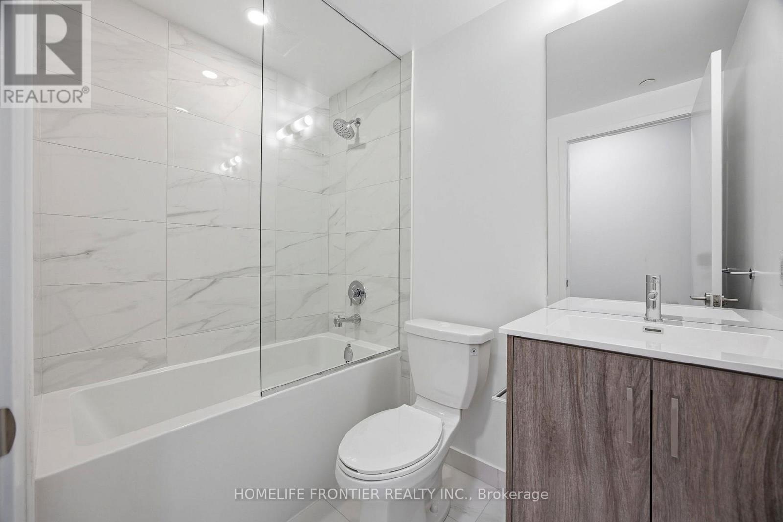 2609 - 180 Front Street E, Toronto, Ontario  M5A 0K9 - Photo 4 - C12882792