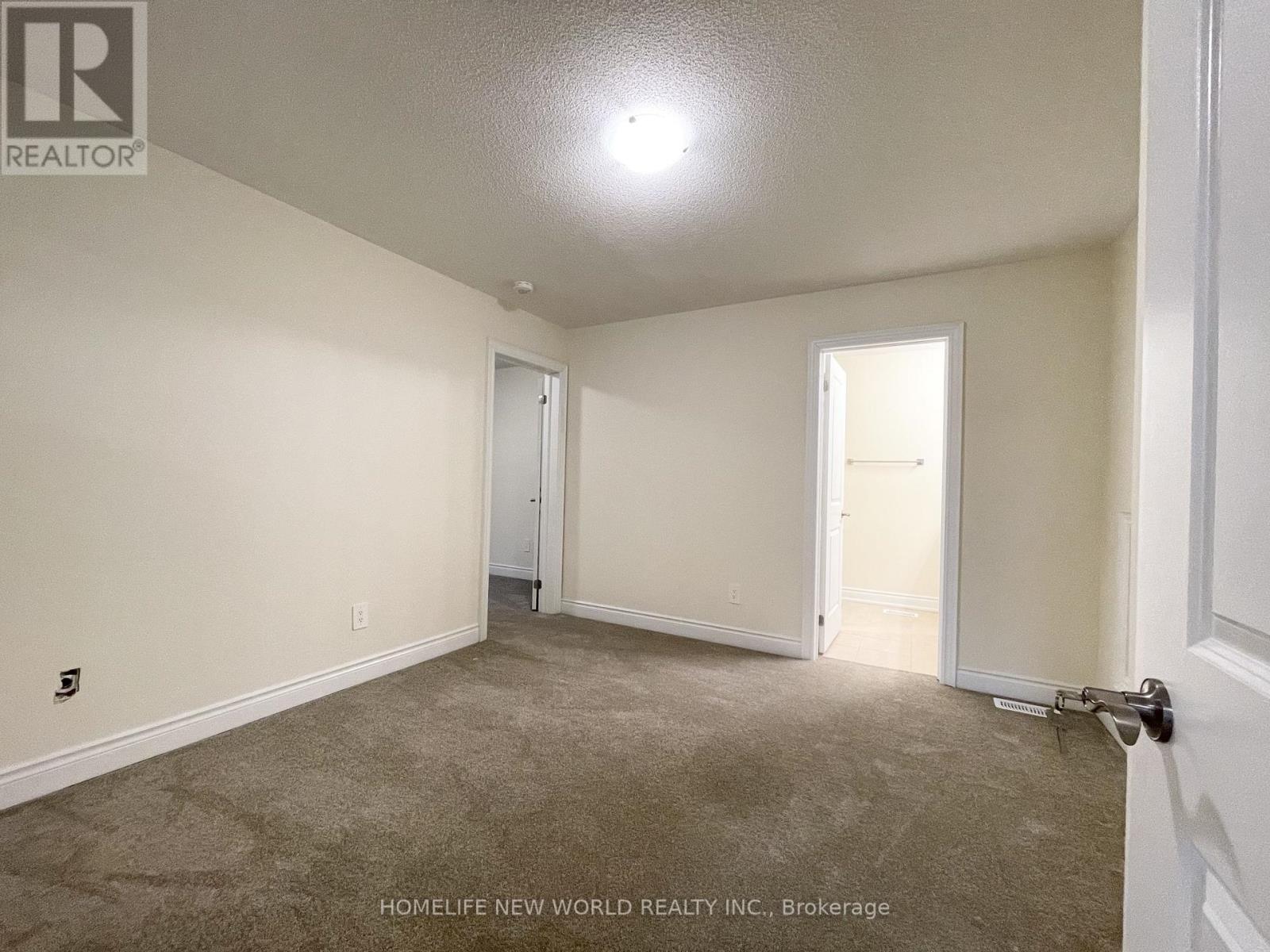 1 Palmira Drive, Georgina, Ontario  L0E 1R0 - Photo 14 - N12917378