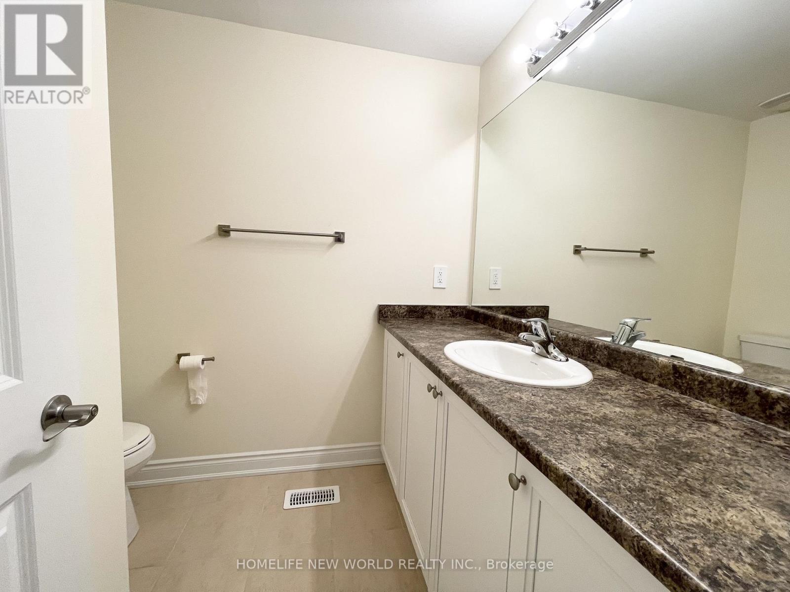 1 Palmira Drive, Georgina, Ontario  L0E 1R0 - Photo 18 - N12917378