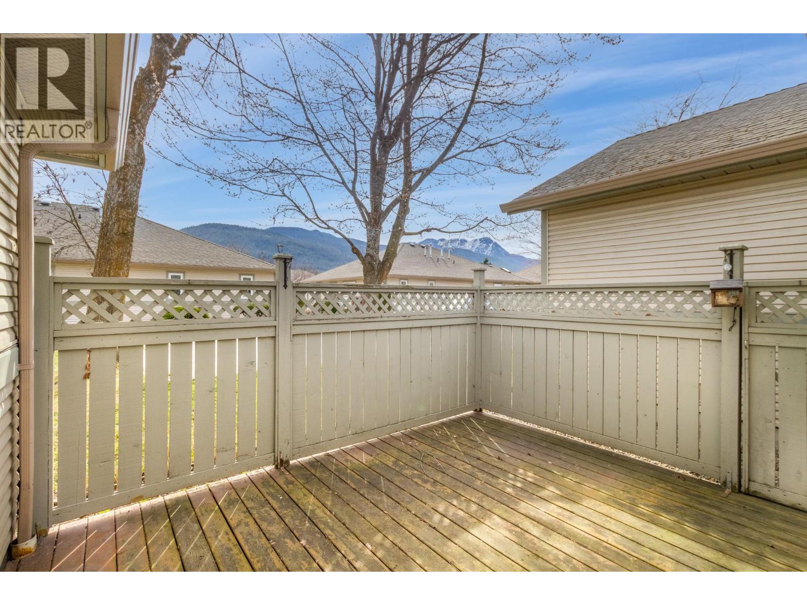 111 Harbourfront Drive Nw Unit# 14, Salmon Arm, British Columbia  V1E 1A3 - Photo 31 - 10370716