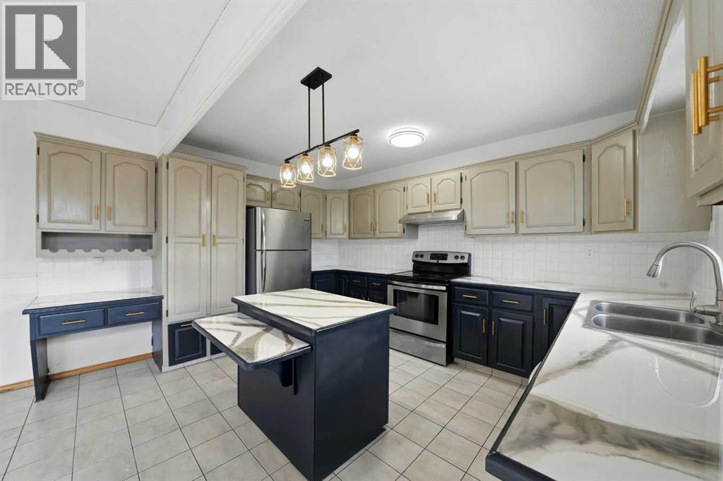 32 Huget Crescent, Red Deer, Alberta  T4N 6P4 - Photo 12 - A2279765