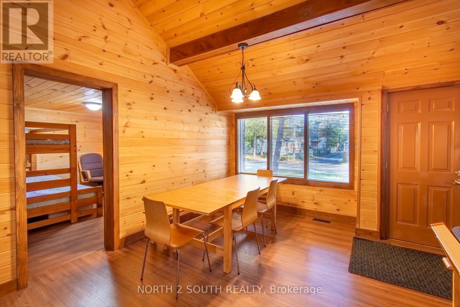 98 33rd Street N, Wasaga Beach, Ontario  L9Z 2B9 - Photo 26 - S12917368