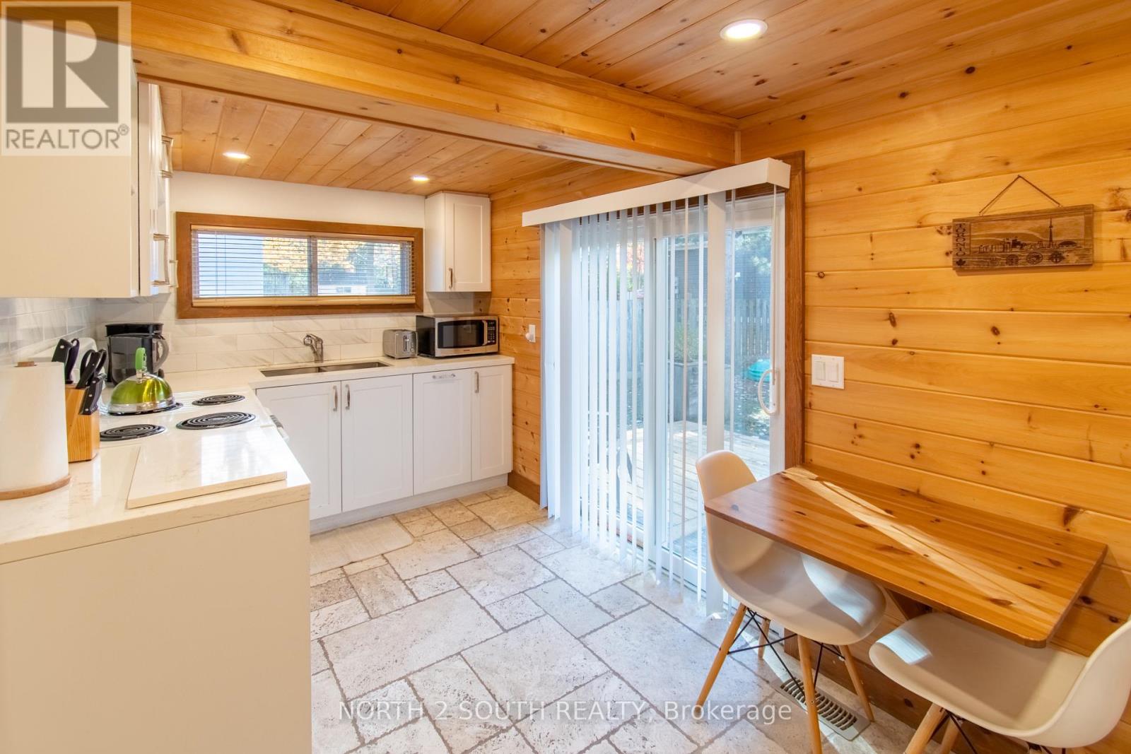 98 33rd Street N, Wasaga Beach, Ontario  L9Z 2B9 - Photo 33 - S12917368