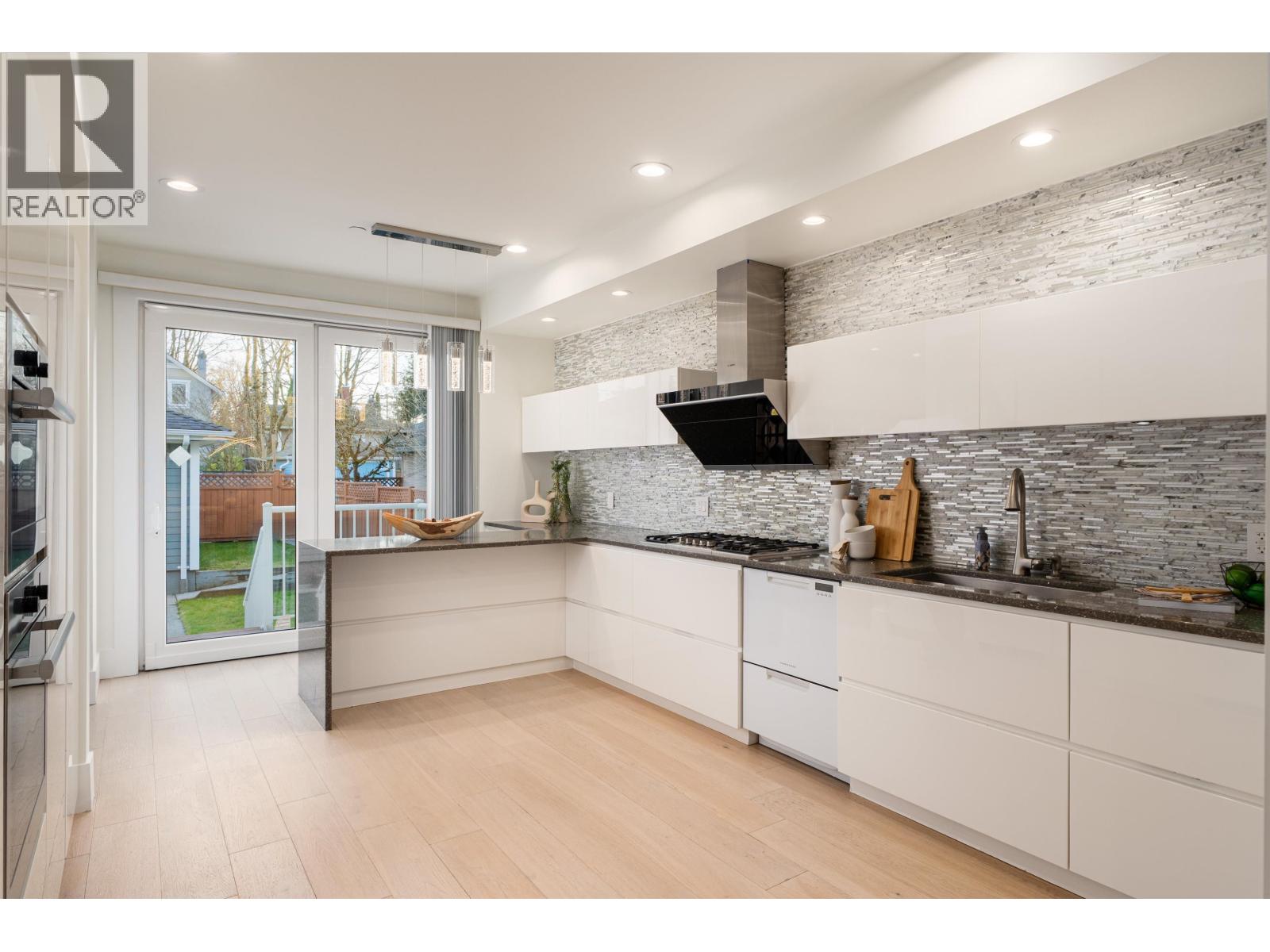 4068 W 15th Avenue, Vancouver, British Columbia  V6R 3A3 - Photo 8 - R3095089