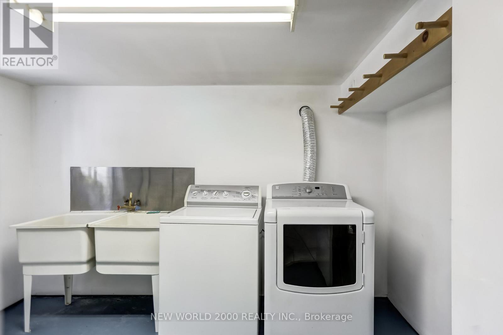 21 Restever Gate, Toronto, Ontario  M9W 4B8 - Photo 19 - W12917380