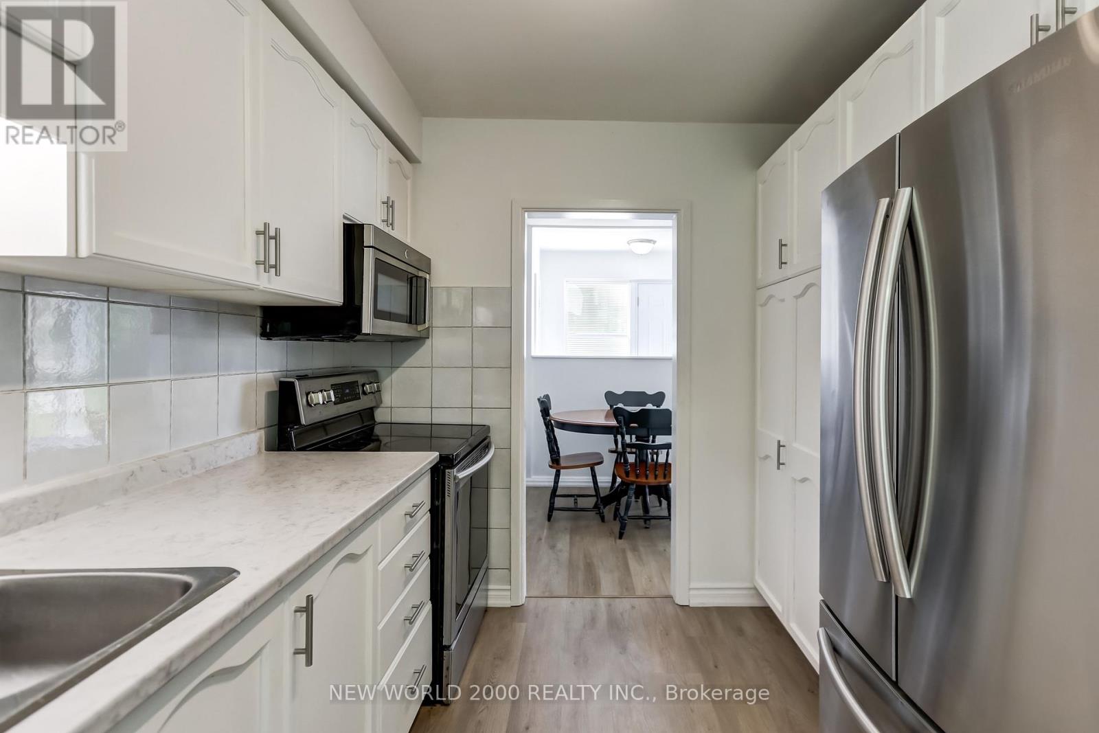 21 Restever Gate, Toronto, Ontario  M9W 4B8 - Photo 7 - W12917380