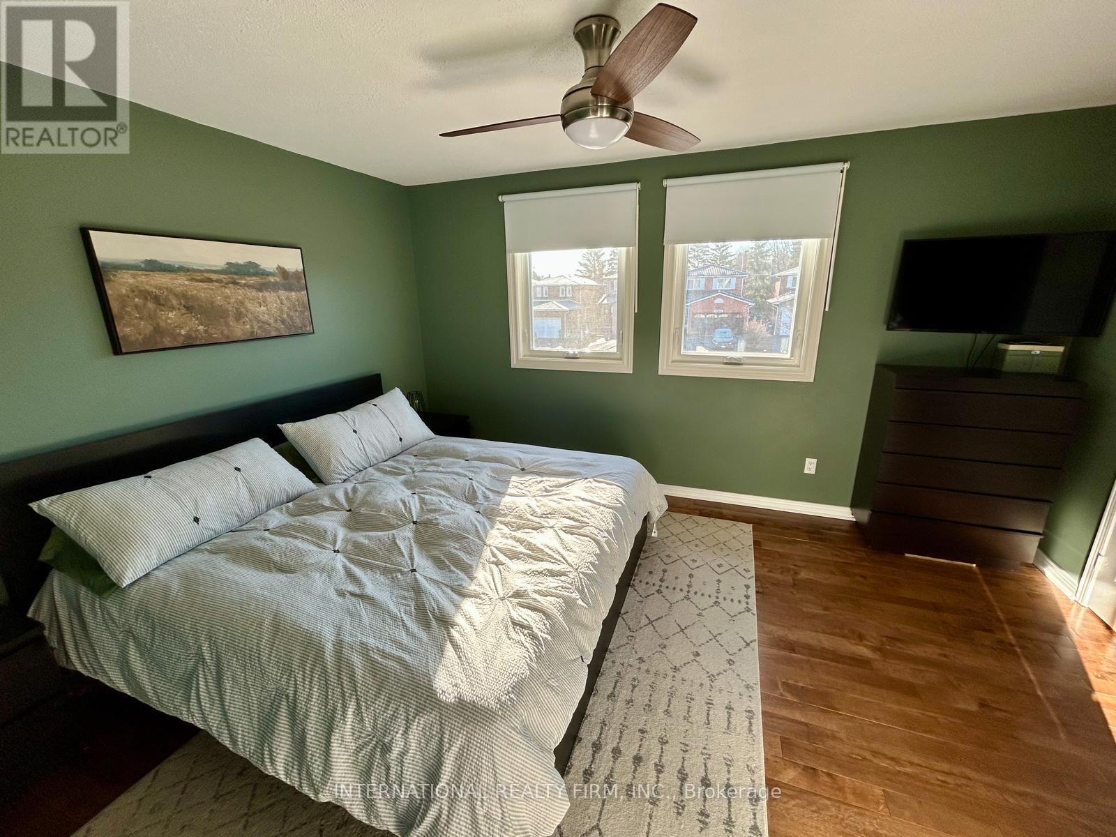 5746 Turney Drive, Mississauga, Ontario  L9M 2R3 - Photo 15 - W12917386