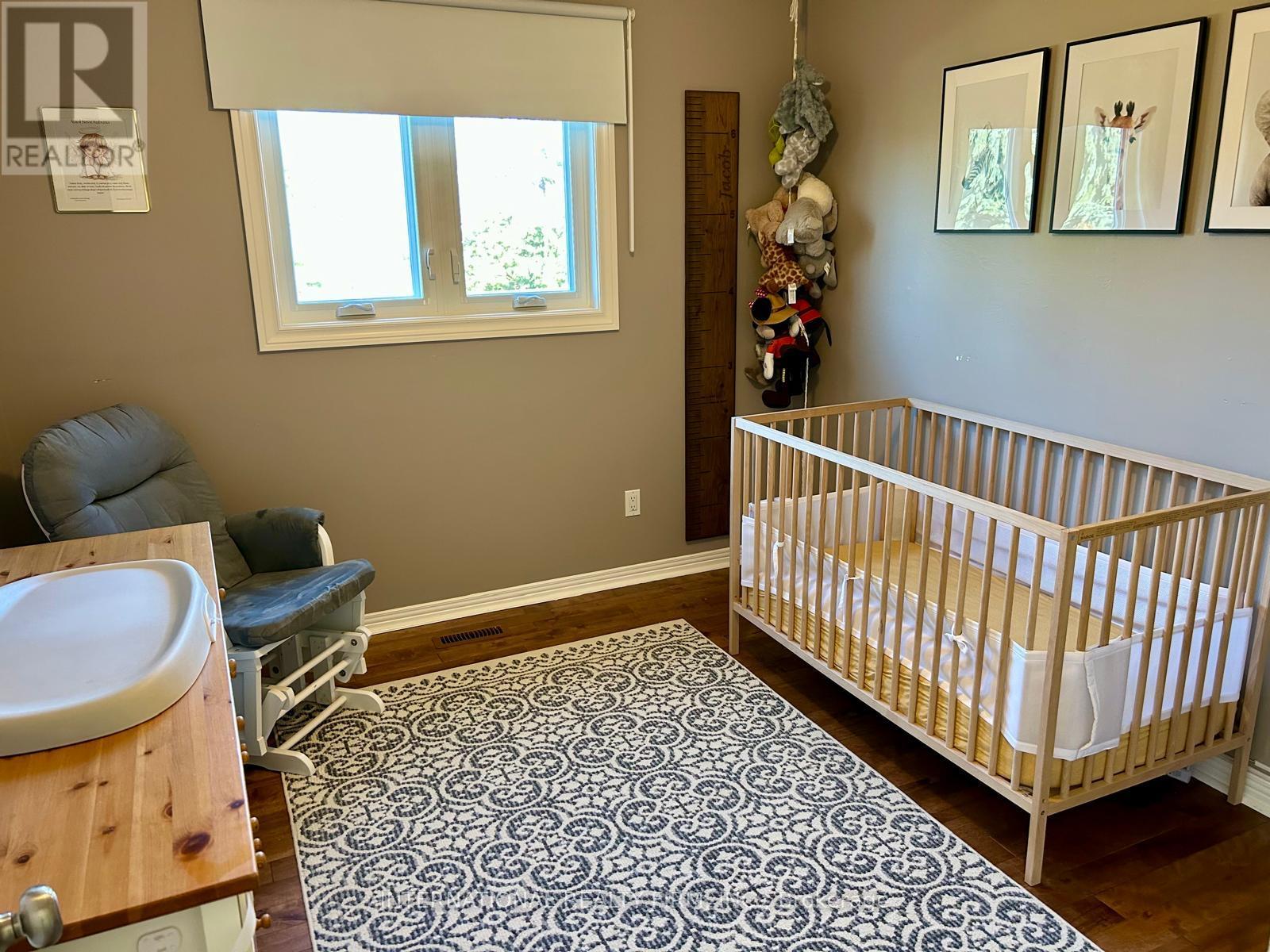 5746 Turney Drive, Mississauga, Ontario  L9M 2R3 - Photo 16 - W12917386