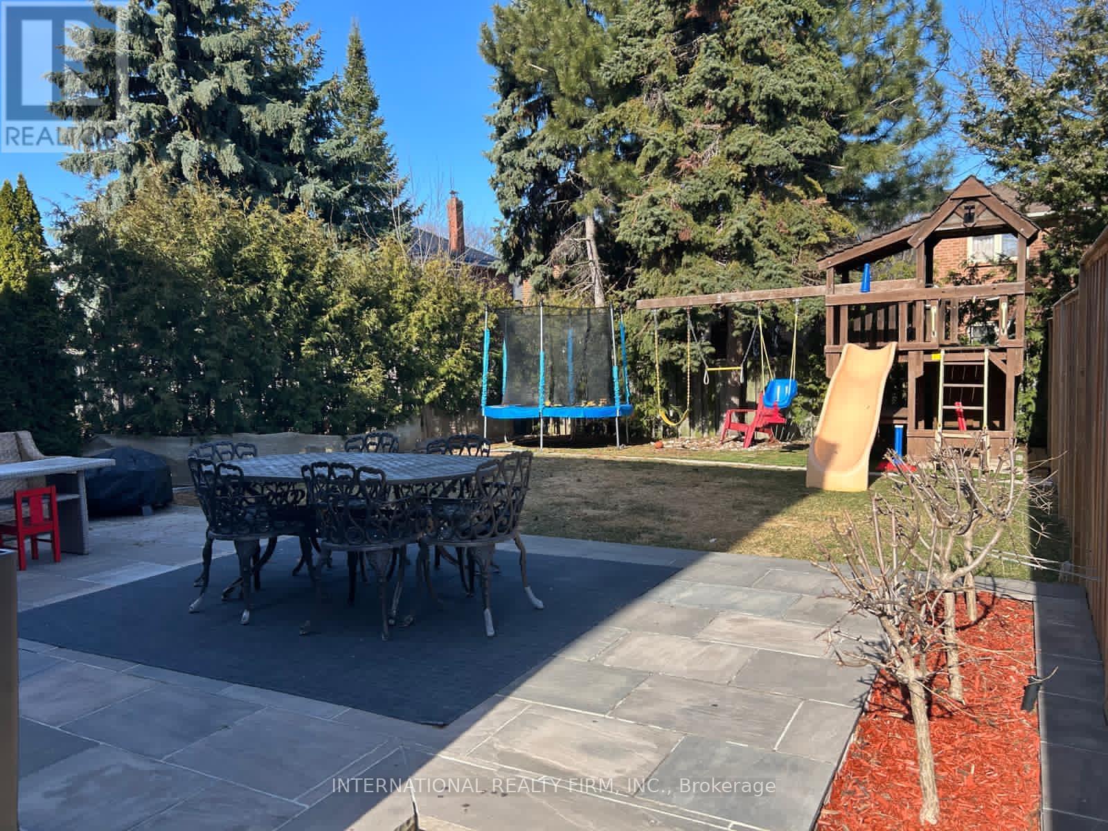 5746 Turney Drive, Mississauga, Ontario  L9M 2R3 - Photo 28 - W12917386