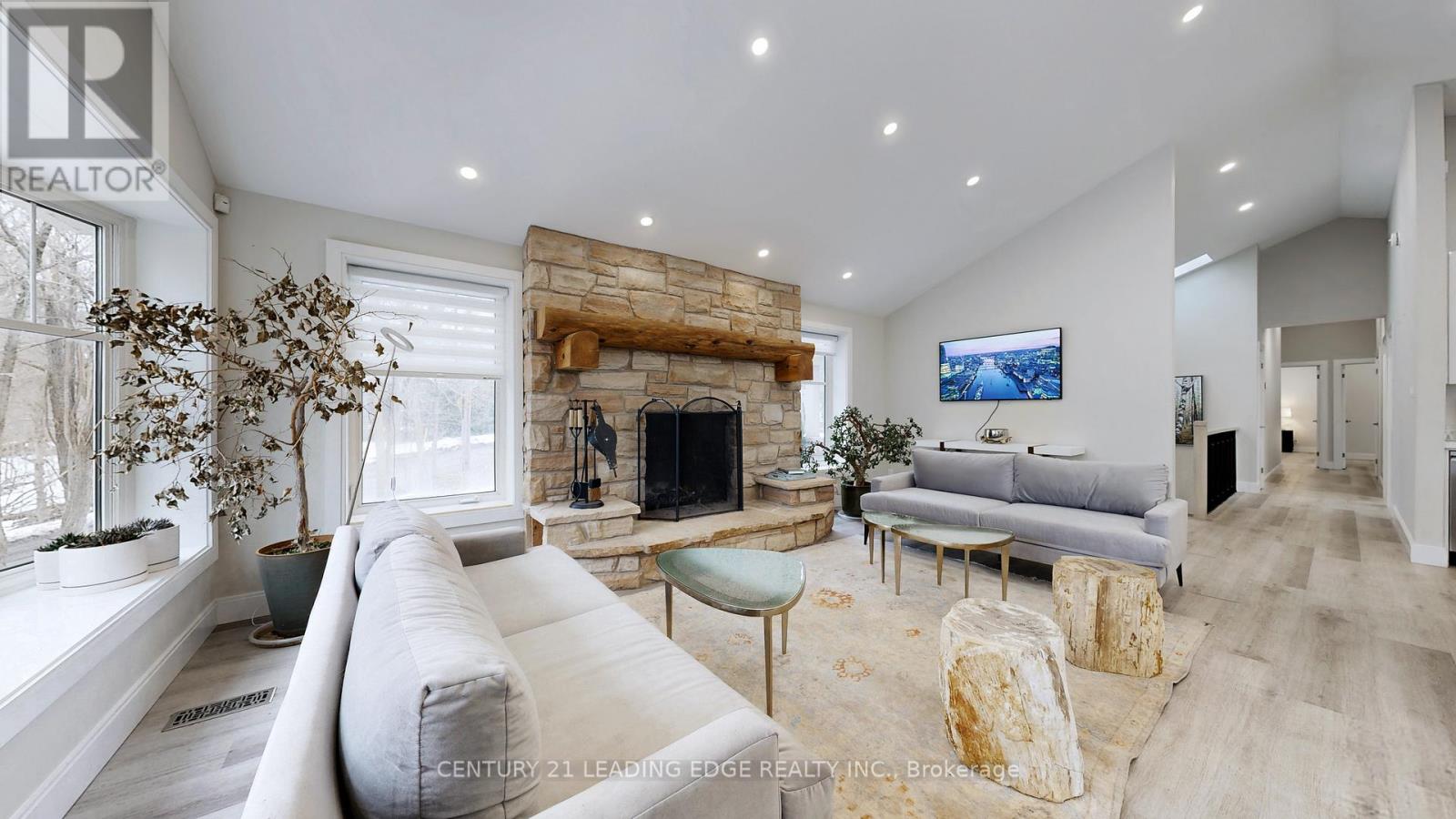 6 Beach Road, Whitchurch-Stouffville, Ontario  L4A 2G1 - Photo 10 - N12909468