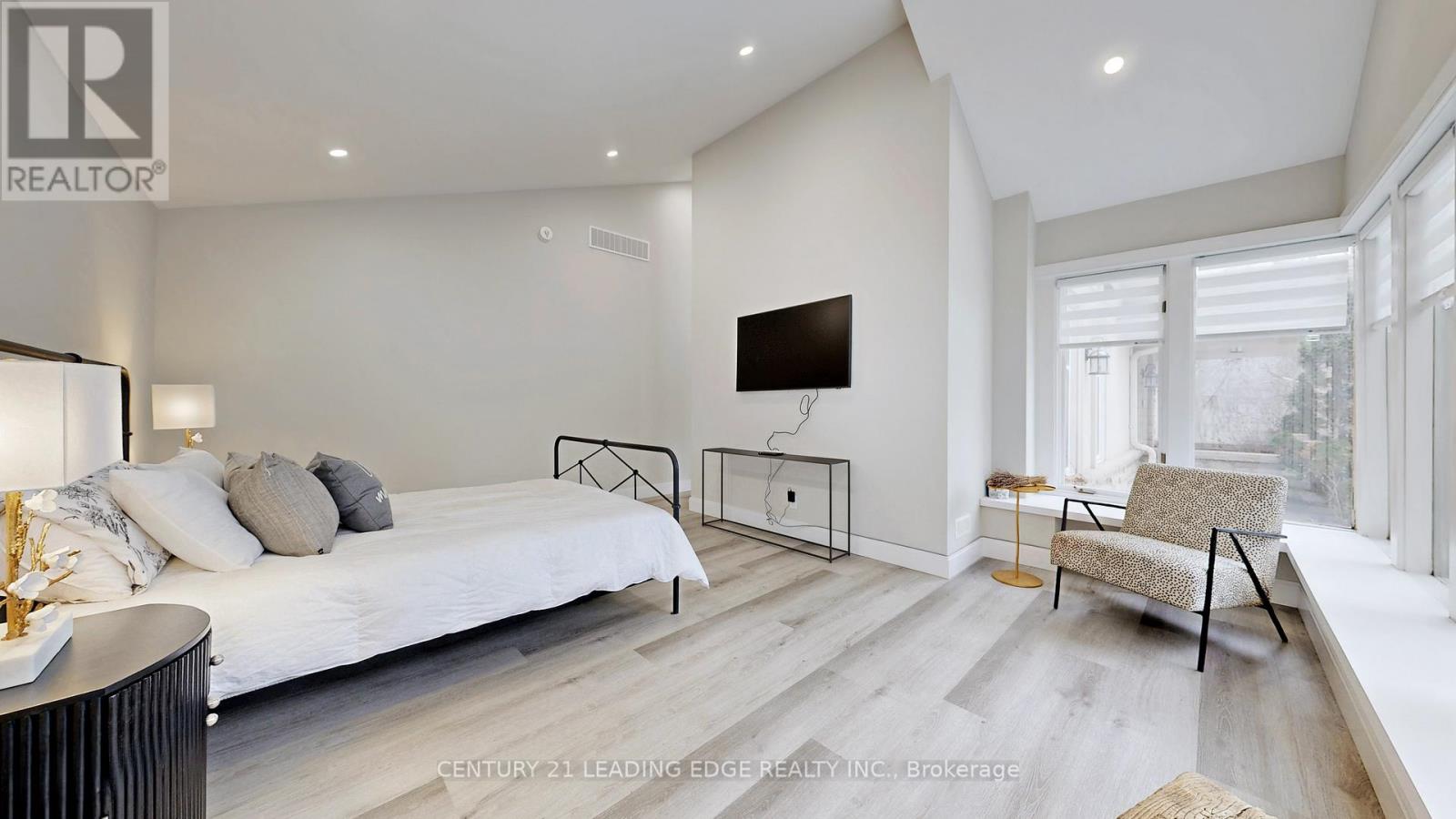 6 Beach Road, Whitchurch-Stouffville, Ontario  L4A 2G1 - Photo 20 - N12909468