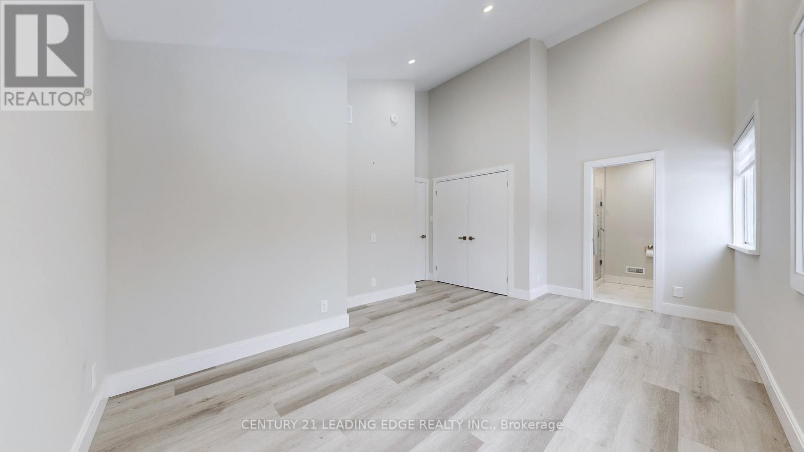 6 Beach Road, Whitchurch-Stouffville, Ontario  L4A 2G1 - Photo 27 - N12909468