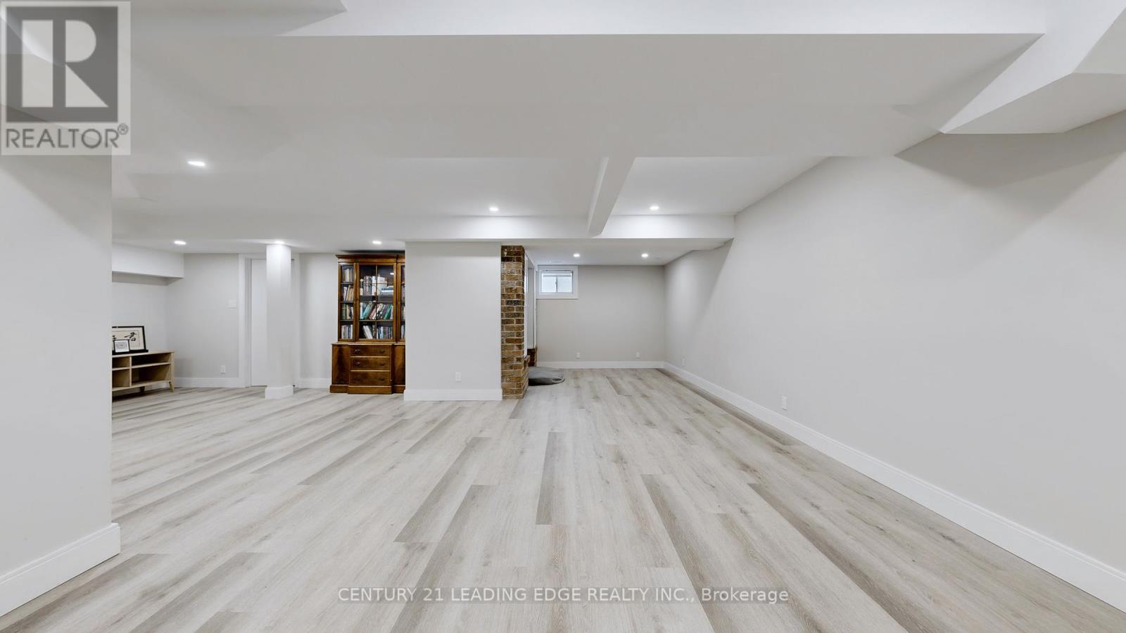 6 Beach Road, Whitchurch-Stouffville, Ontario  L4A 2G1 - Photo 37 - N12909468