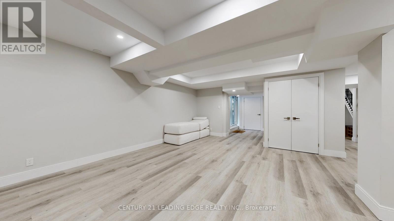 6 Beach Road, Whitchurch-Stouffville, Ontario  L4A 2G1 - Photo 39 - N12909468