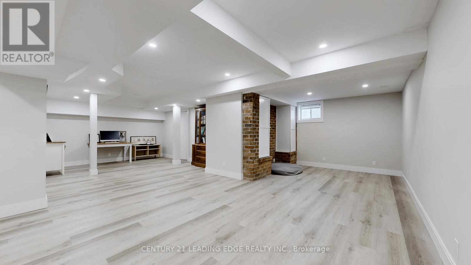 6 Beach Road, Whitchurch-Stouffville, Ontario  L4A 2G1 - Photo 38 - N12909468