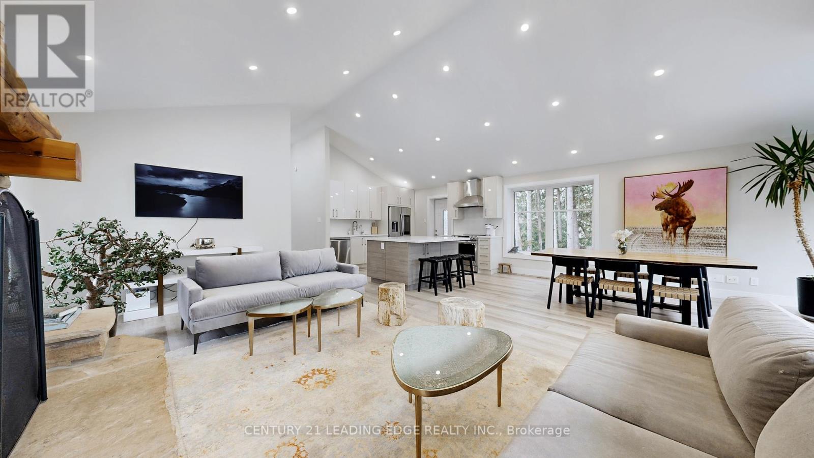 6 Beach Road, Whitchurch-Stouffville, Ontario  L4A 2G1 - Photo 5 - N12909468