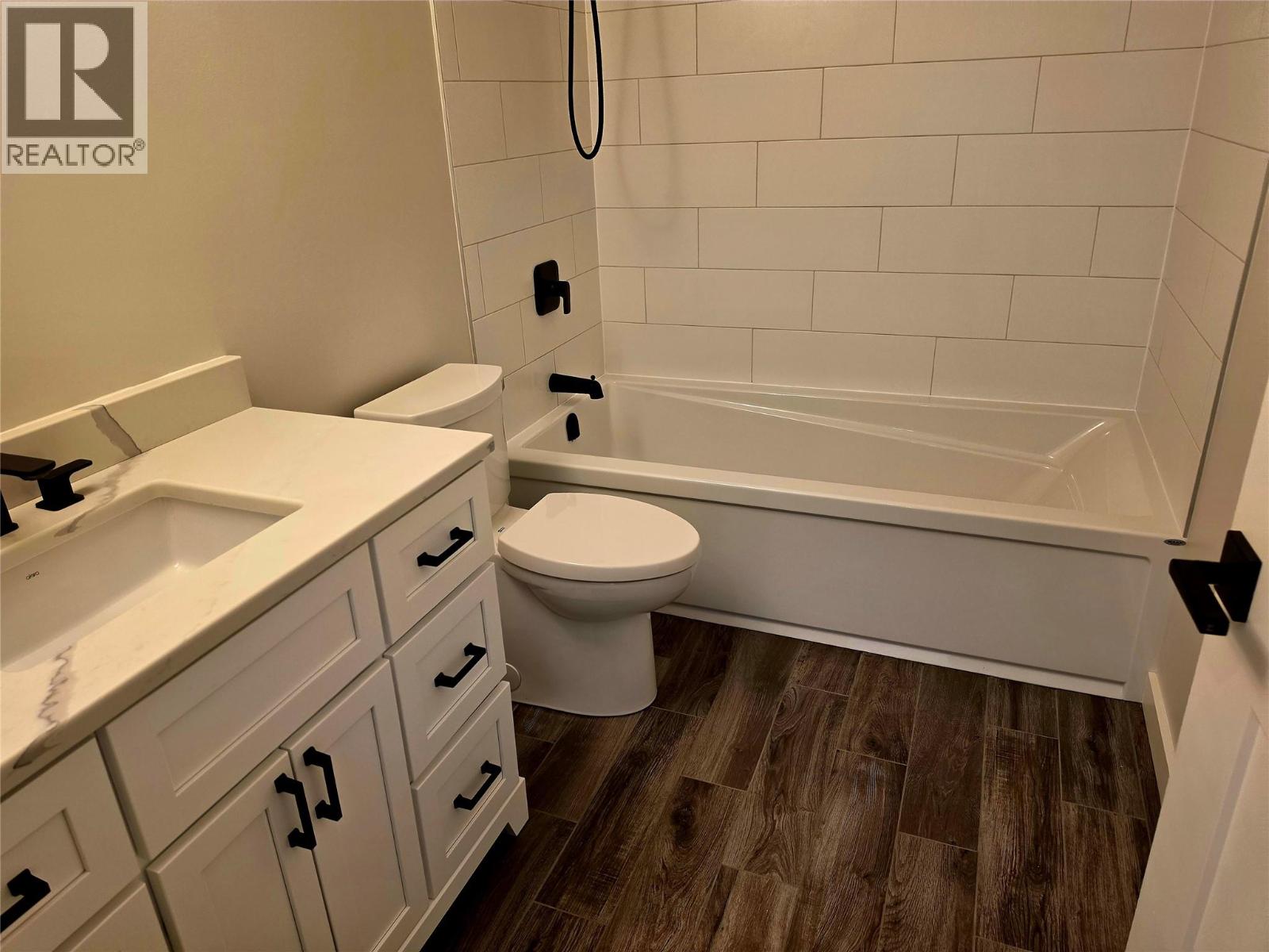 2801 Harlow Road, Nelson, British Columbia  V1L 6L3 - Photo 35 - 10379874