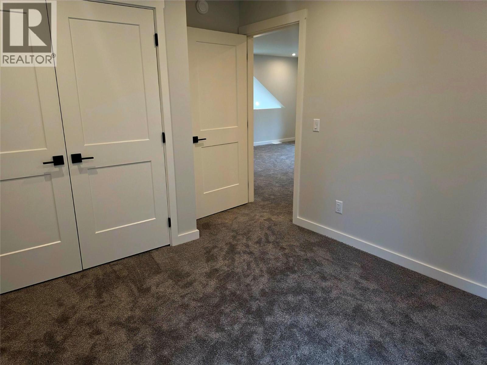 2801 Harlow Road, Nelson, British Columbia  V1L 6L3 - Photo 38 - 10379874