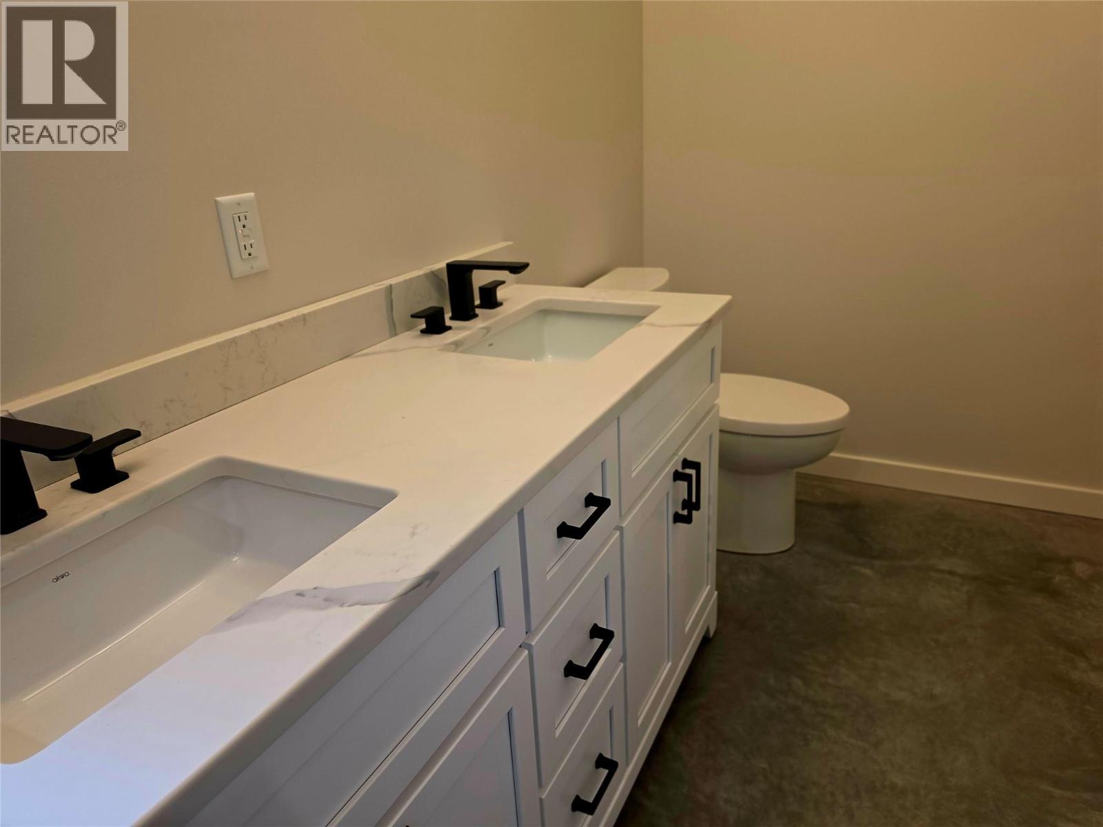 2801 Harlow Road, Nelson, British Columbia  V1L 6L3 - Photo 24 - 10379874