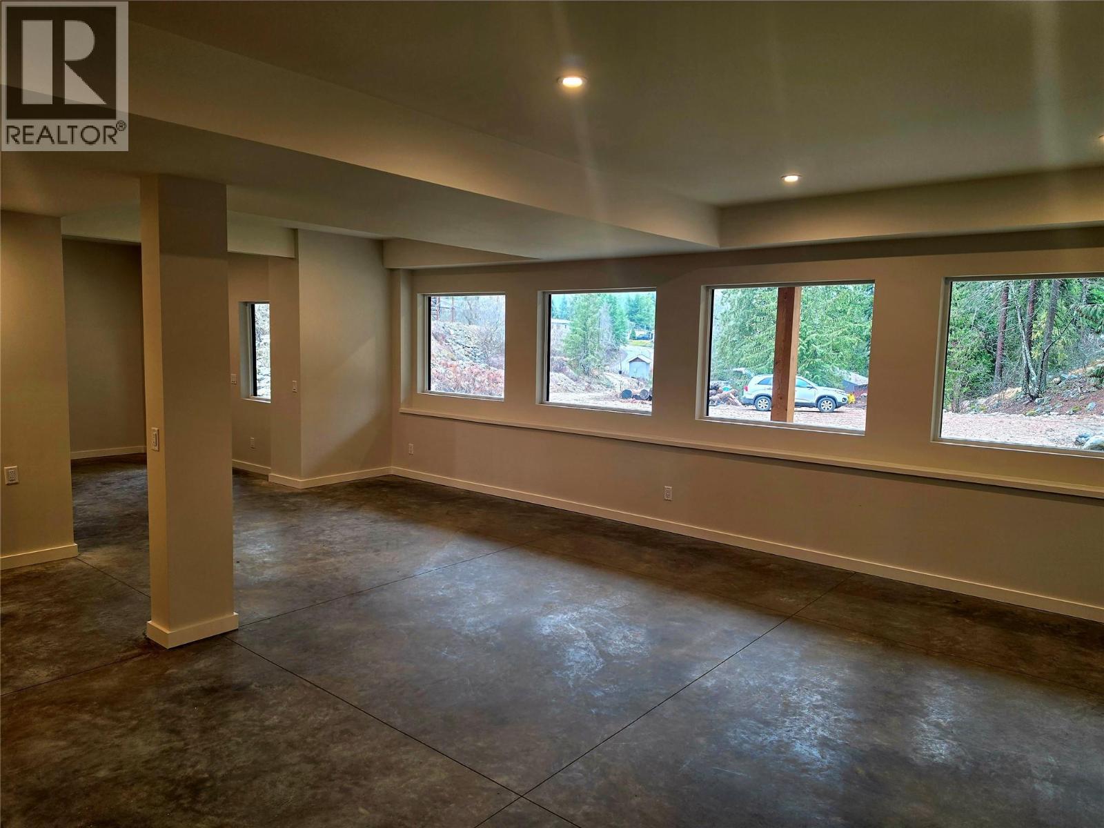 2801 Harlow Road, Nelson, British Columbia  V1L 6L3 - Photo 44 - 10379874