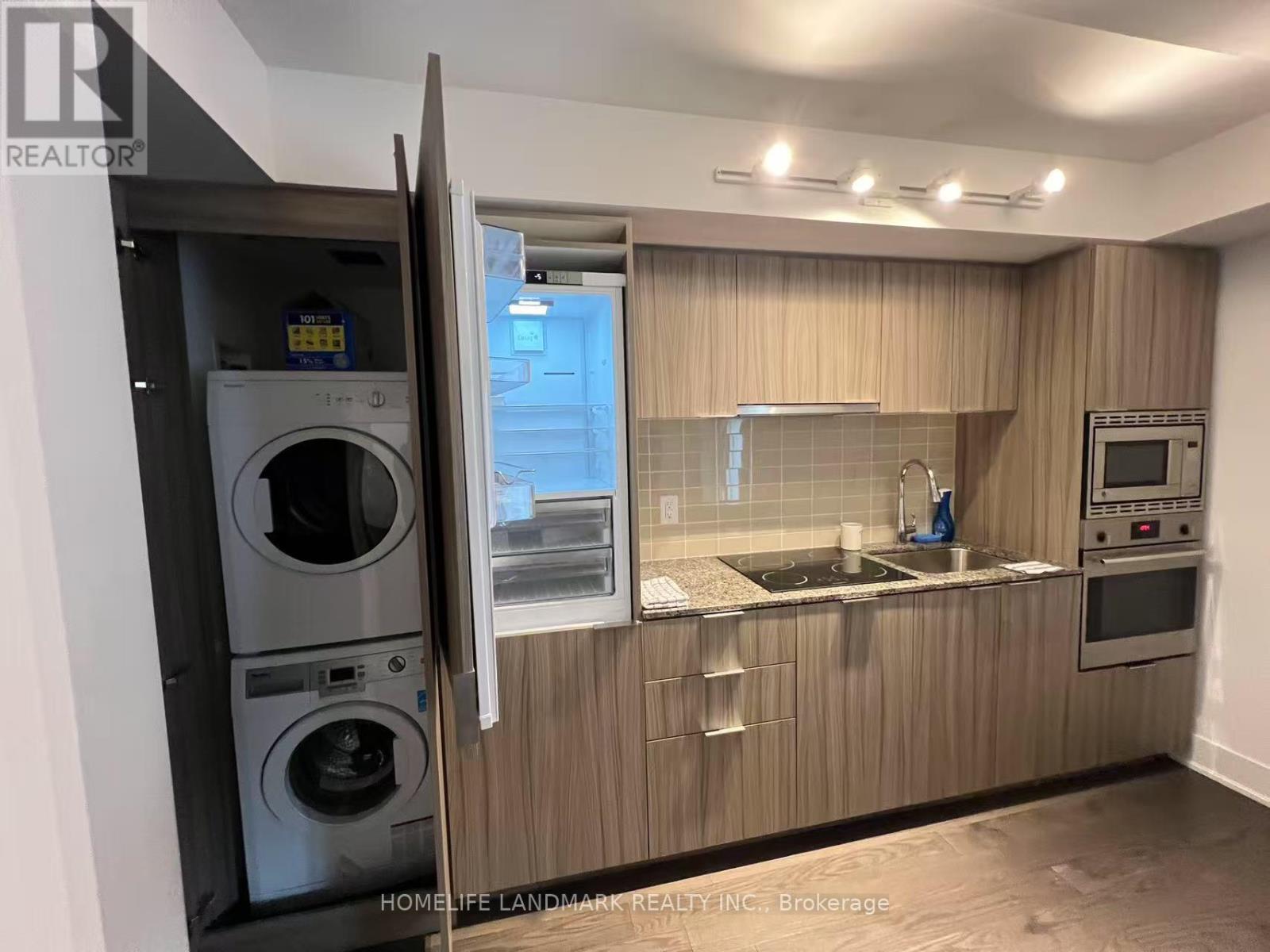 512 - 955 Bay Street, Toronto, Ontario  M5S 2A2 - Photo 6 - C12917414