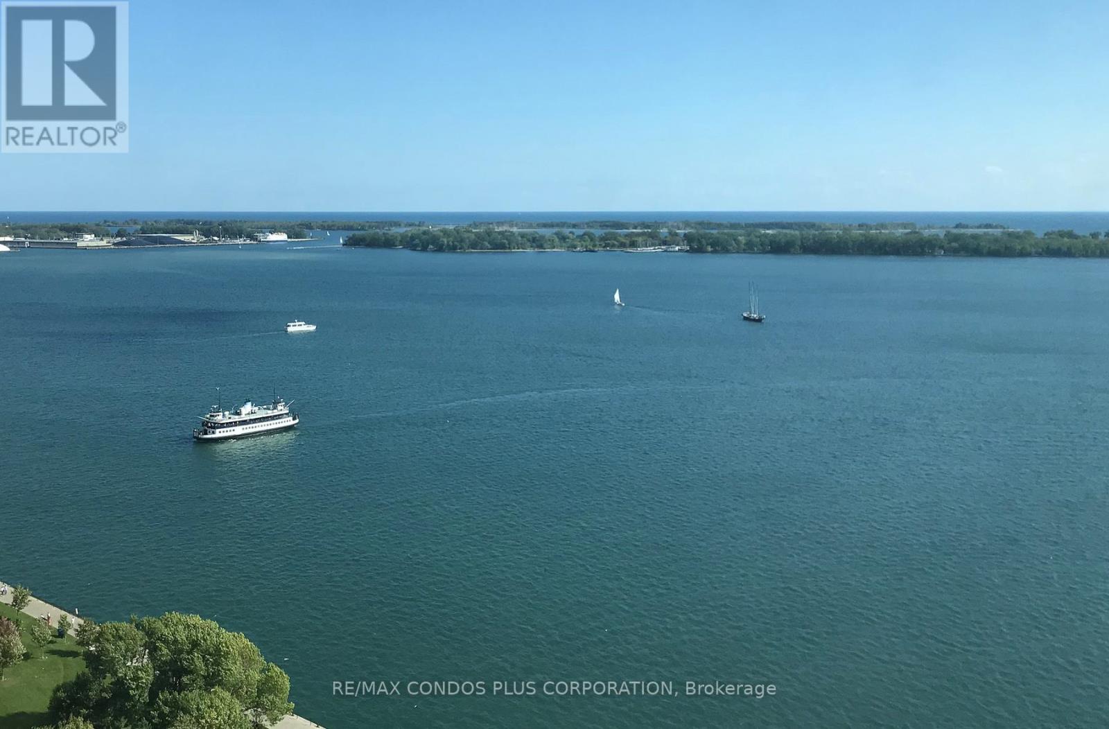 2702 - 99 HARBOUR SQUARE, Toronto, Ontario