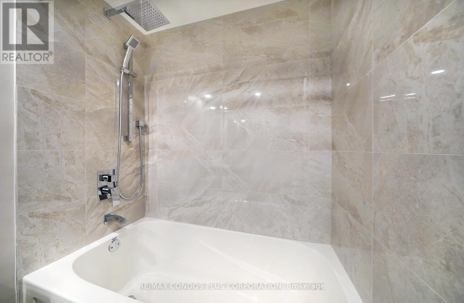 2702 - 99 Harbour Square, Toronto, Ontario  M5J 2H2 - Photo 14 - C12917426