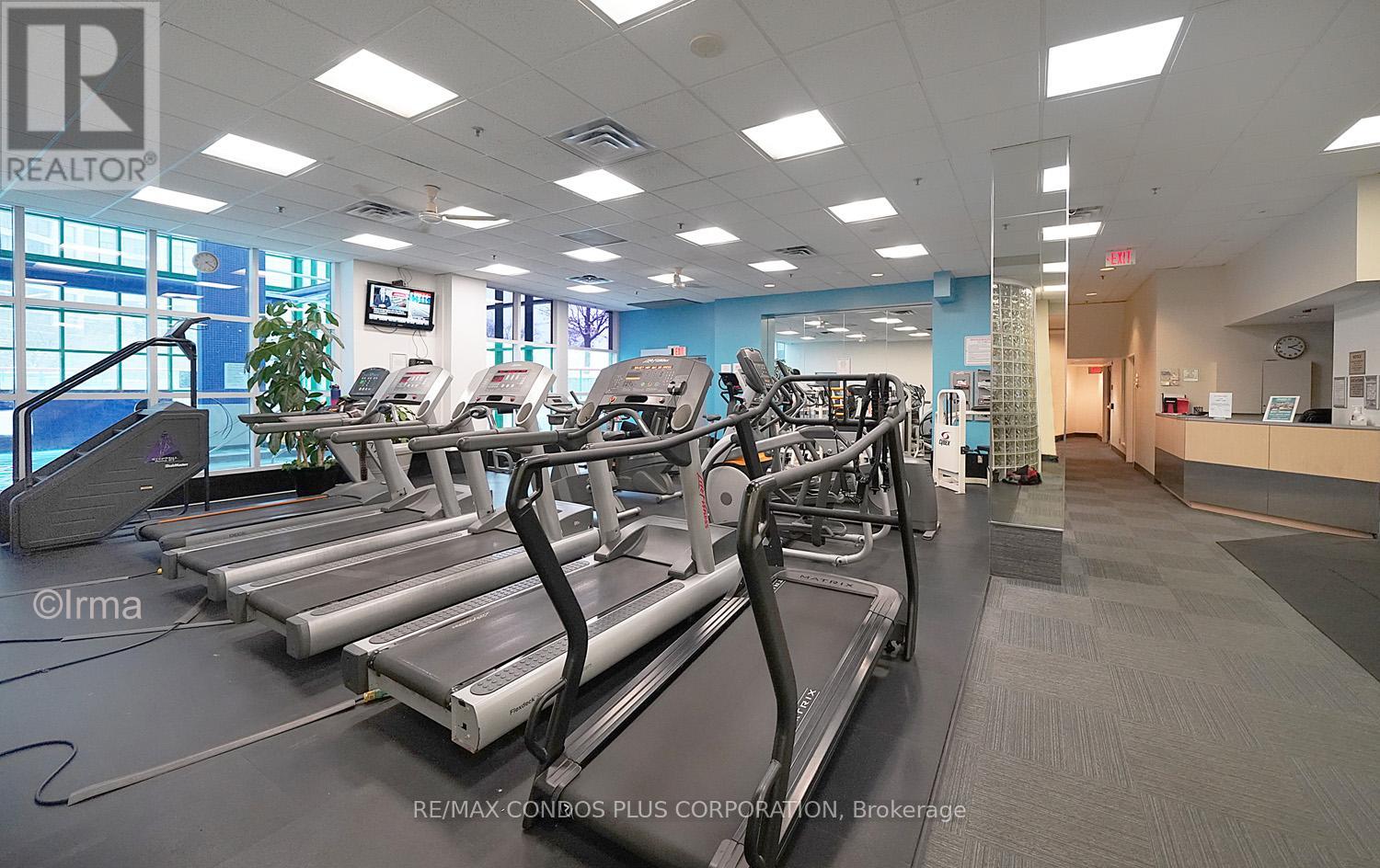 2702 - 99 Harbour Square, Toronto, Ontario  M5J 2H2 - Photo 24 - C12917426