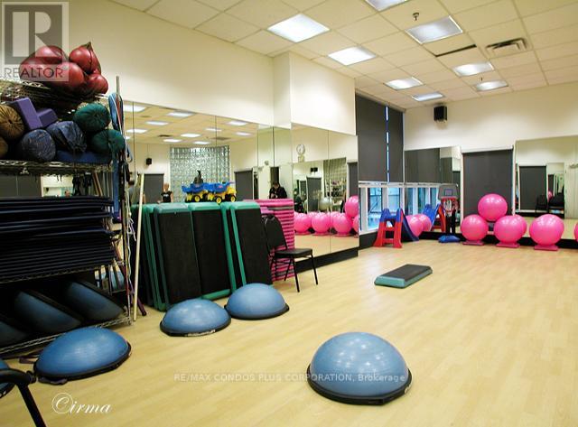 2702 - 99 Harbour Square, Toronto, Ontario  M5J 2H2 - Photo 26 - C12917426