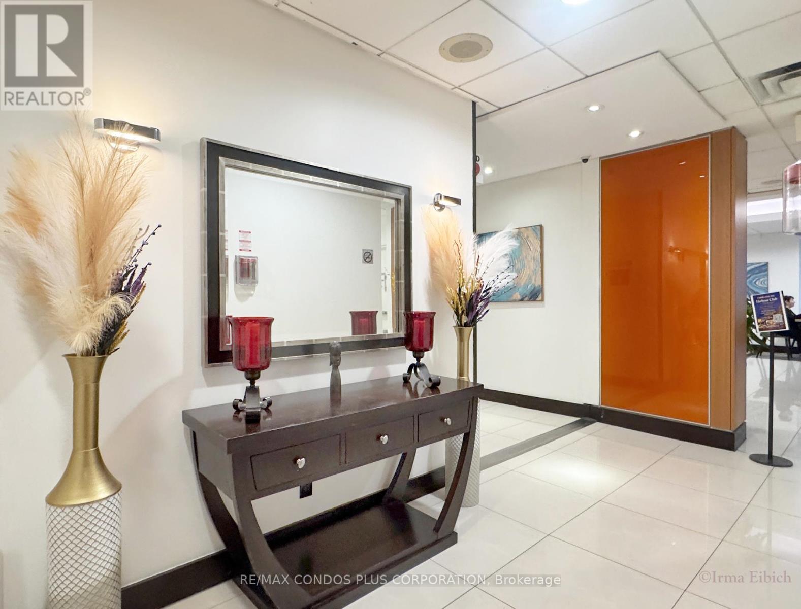 2702 - 99 Harbour Square, Toronto, Ontario  M5J 2H2 - Photo 27 - C12917426