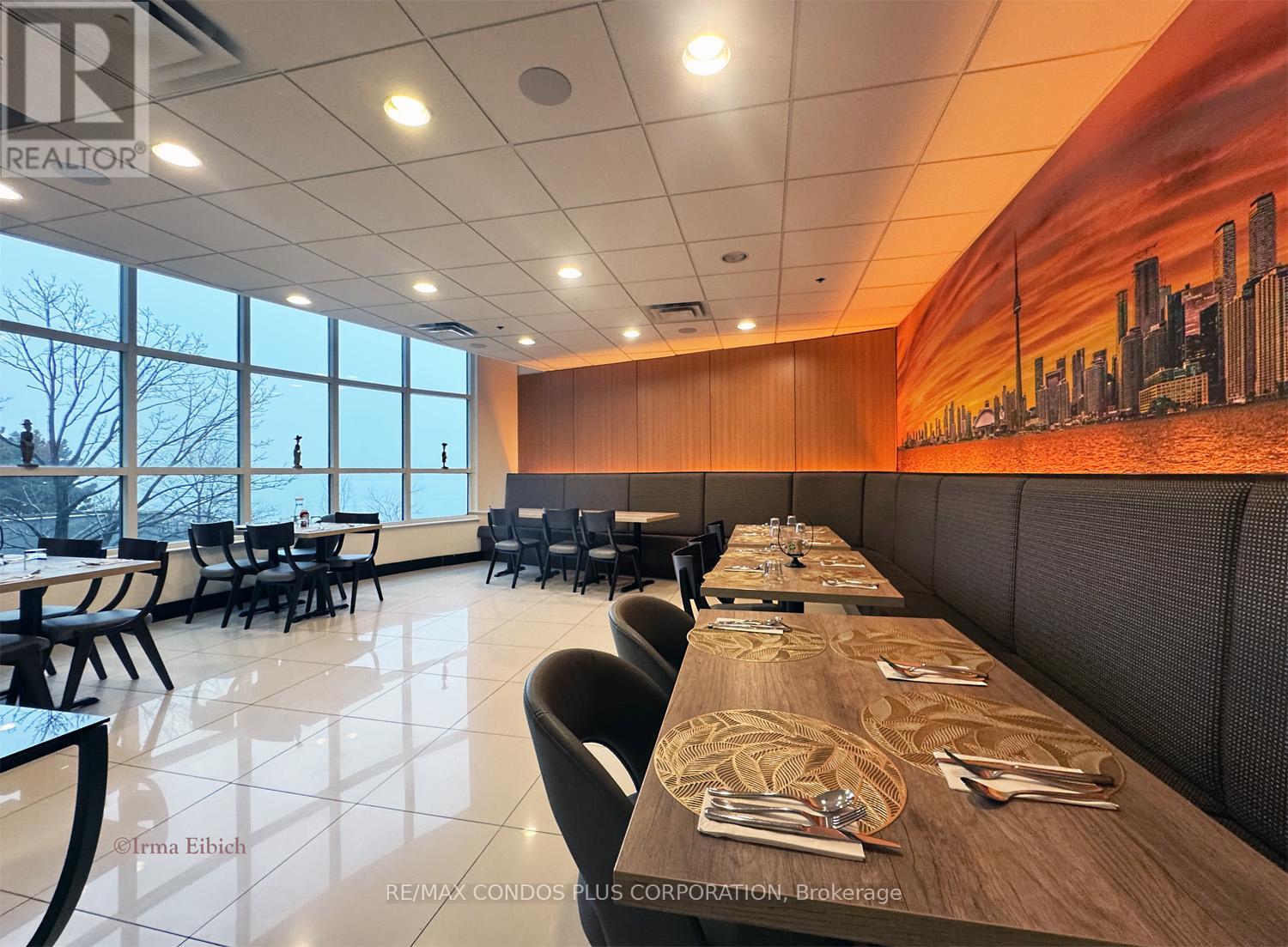 2702 - 99 Harbour Square, Toronto, Ontario  M5J 2H2 - Photo 28 - C12917426