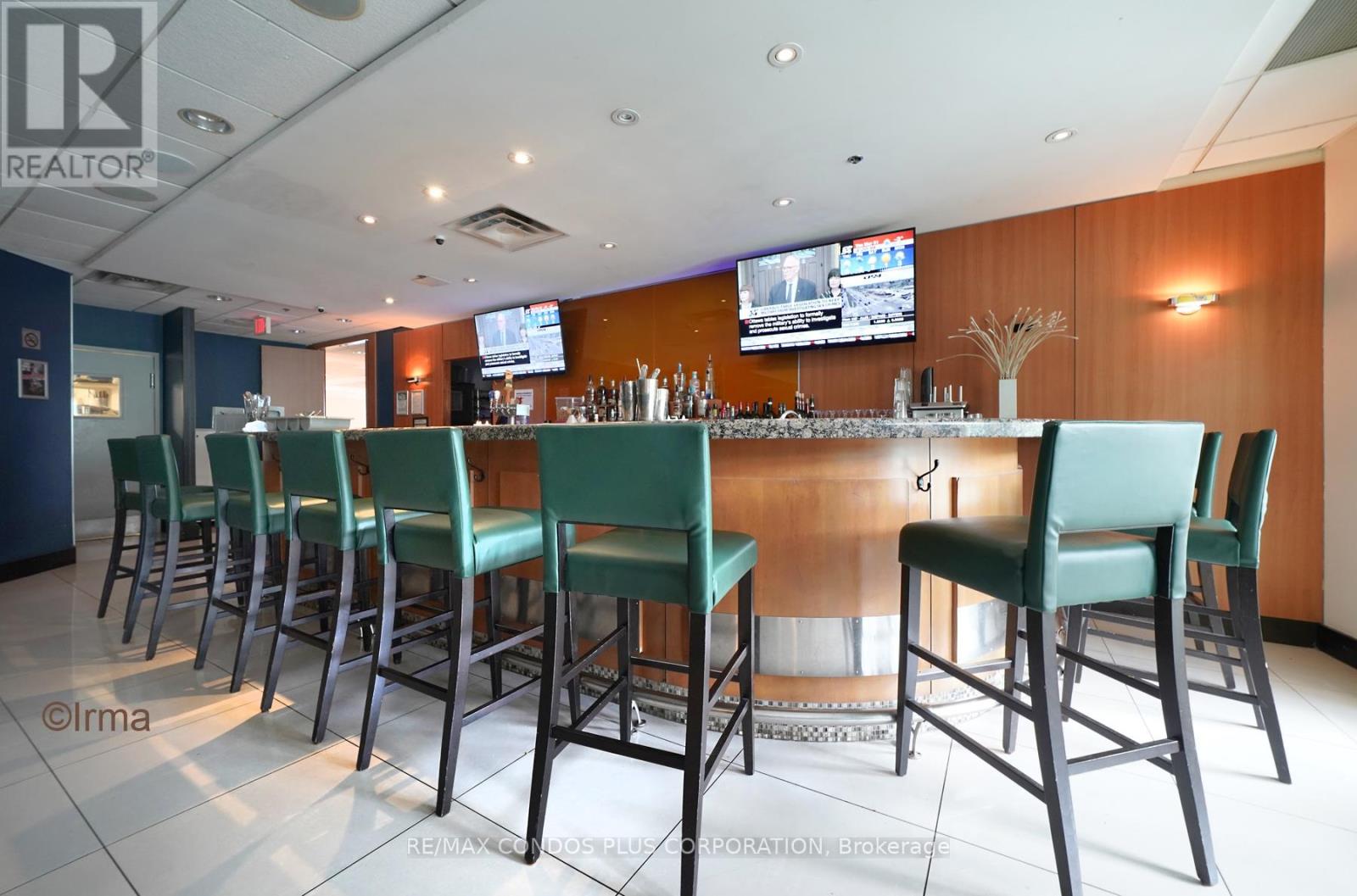 2702 - 99 Harbour Square, Toronto, Ontario  M5J 2H2 - Photo 29 - C12917426