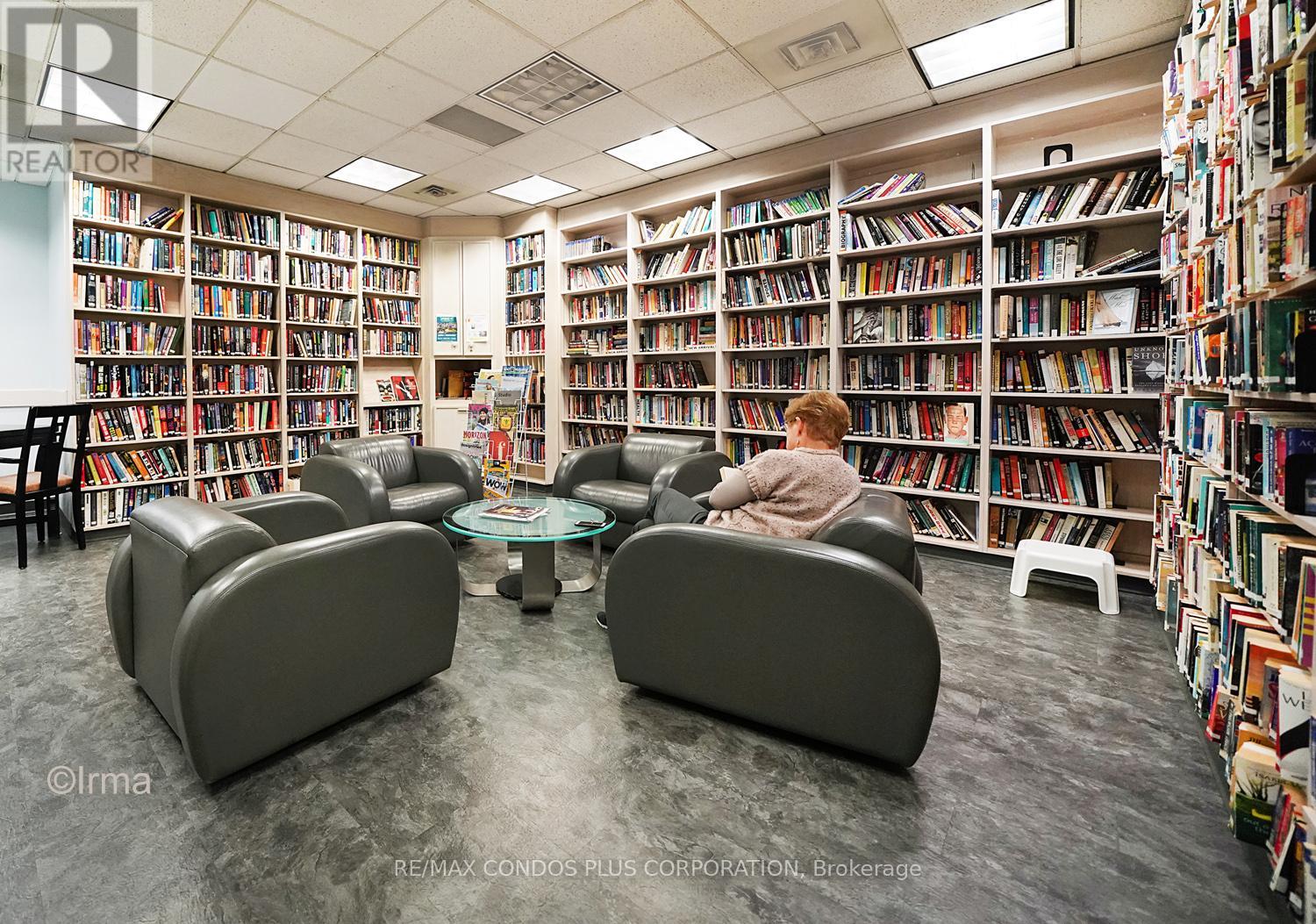 2702 - 99 Harbour Square, Toronto, Ontario  M5J 2H2 - Photo 30 - C12917426