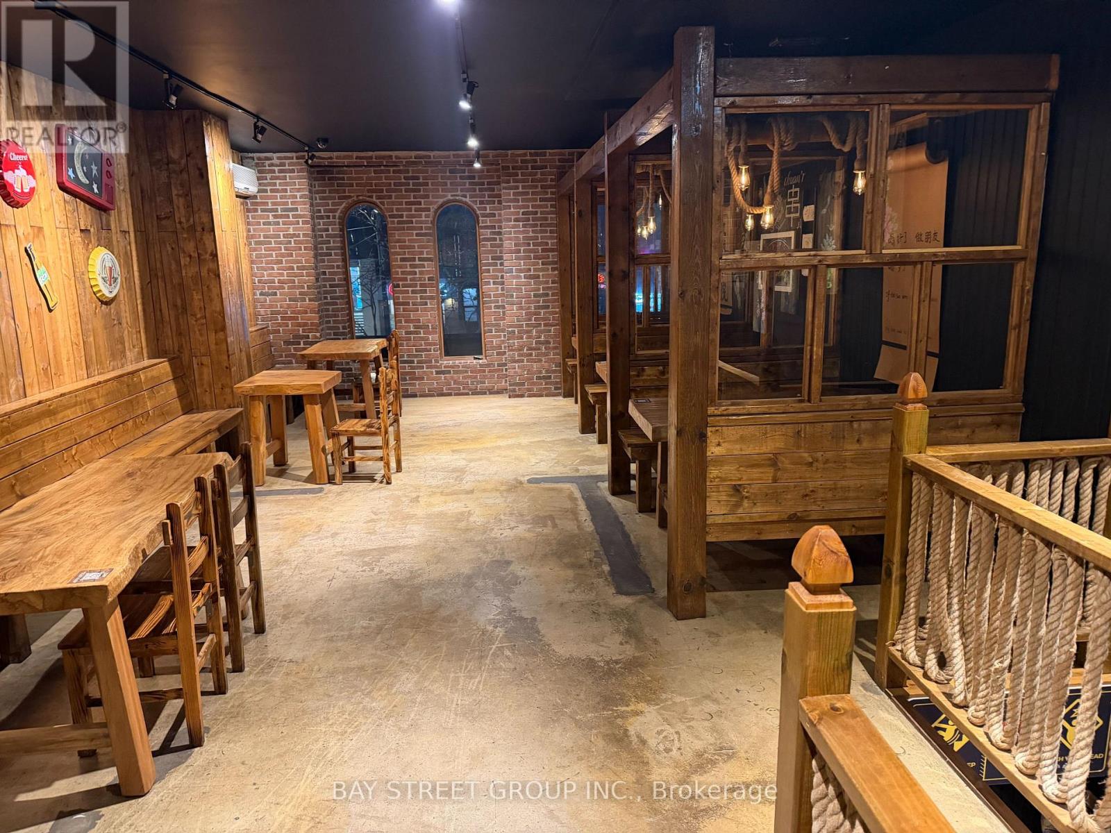 307 Spadina Avenue, Toronto, Ontario  M5T 2E6 - Photo 3 - C12917428