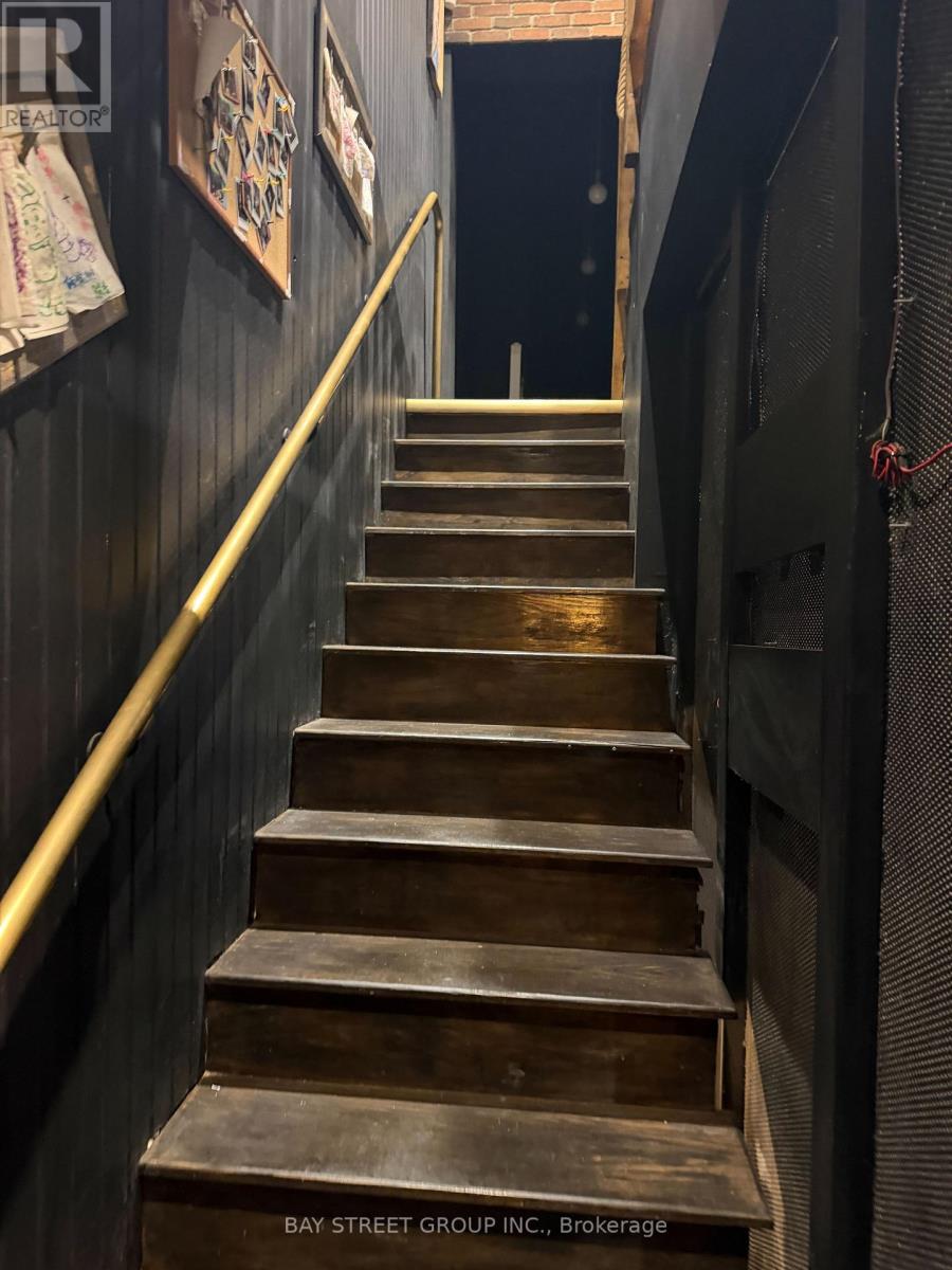 307 Spadina Avenue, Toronto, Ontario  M5T 2E6 - Photo 9 - C12917428