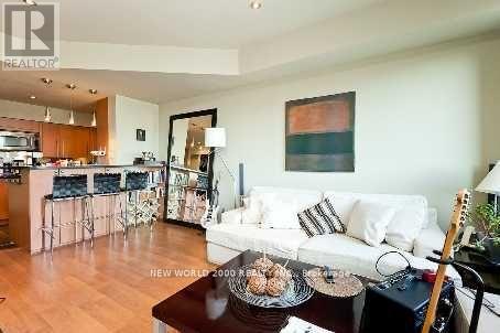 Ph09 - 633 Bay Street, Toronto, Ontario  M5G 2G4 - Photo 6 - C12917438