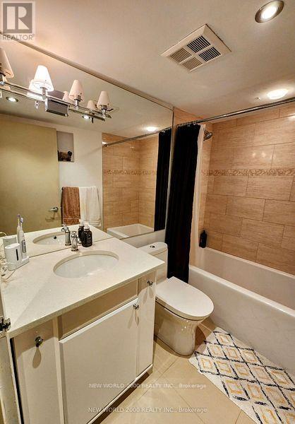 Ph09 - 633 Bay Street, Toronto, Ontario  M5G 2G4 - Photo 7 - C12917438