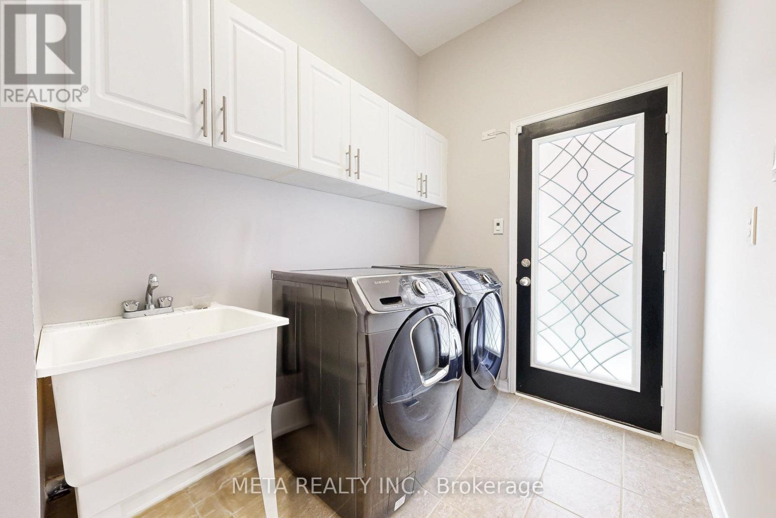 11 Keiffer Court, Whitby, Ontario  L1P 0A9 - Photo 10 - E12917416