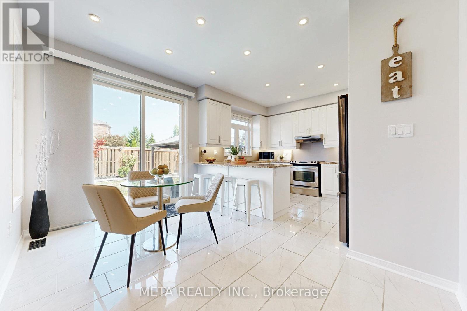 11 Keiffer Court, Whitby, Ontario  L1P 0A9 - Photo 13 - E12917416