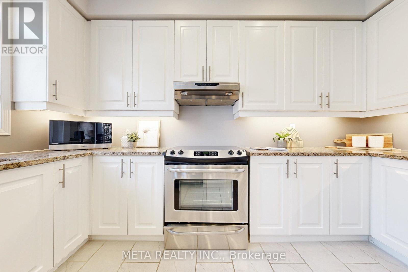 11 Keiffer Court, Whitby, Ontario  L1P 0A9 - Photo 16 - E12917416