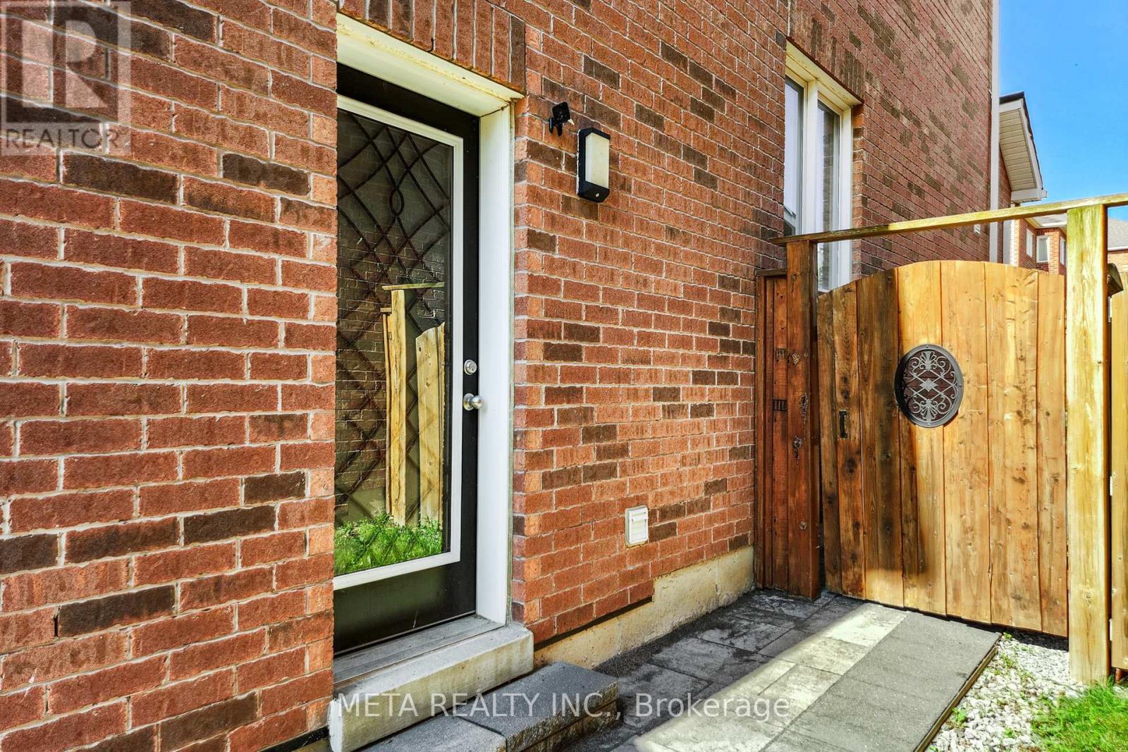 11 Keiffer Court, Whitby, Ontario  L1P 0A9 - Photo 39 - E12917416