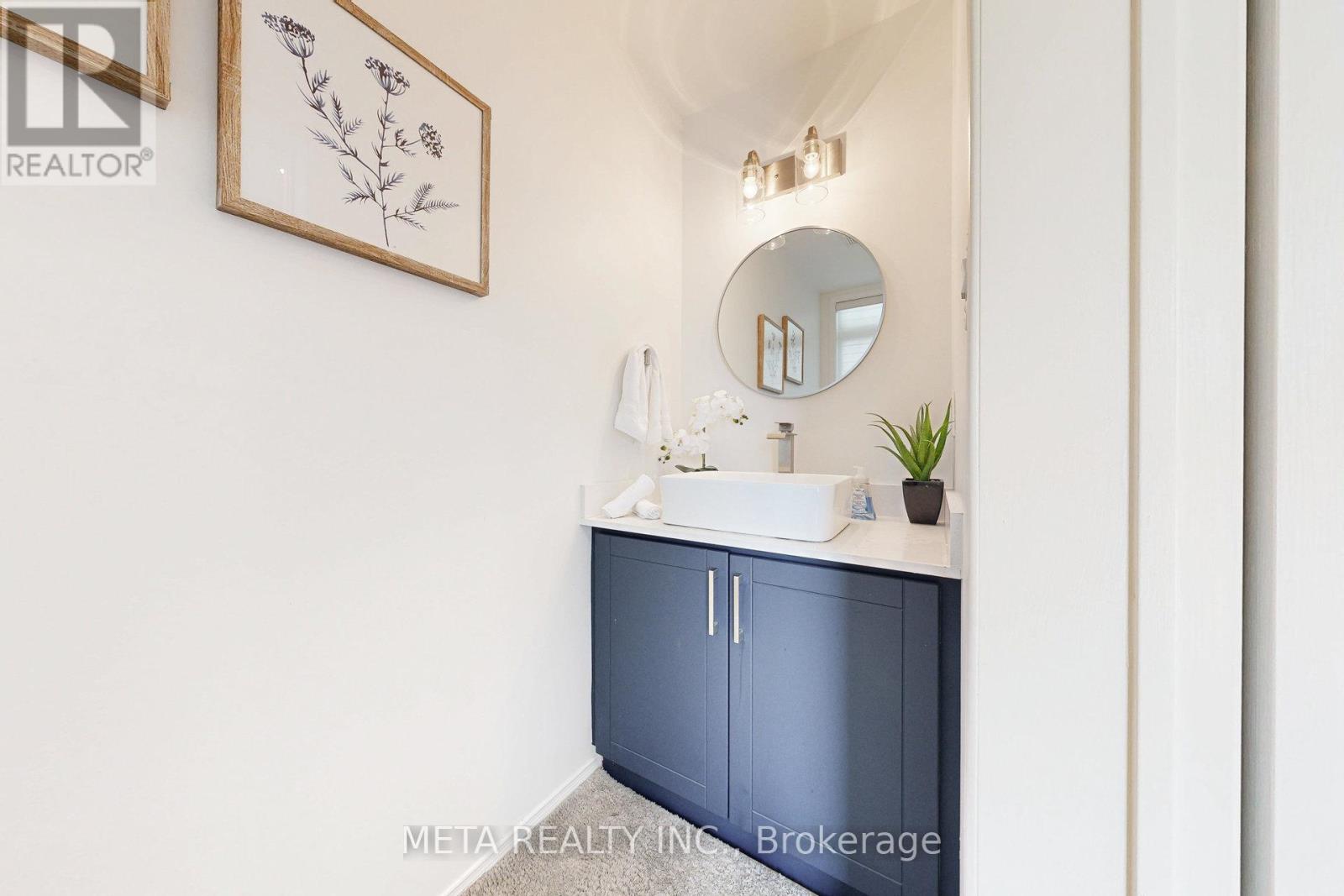 11 Keiffer Court, Whitby, Ontario  L1P 0A9 - Photo 6 - E12917416