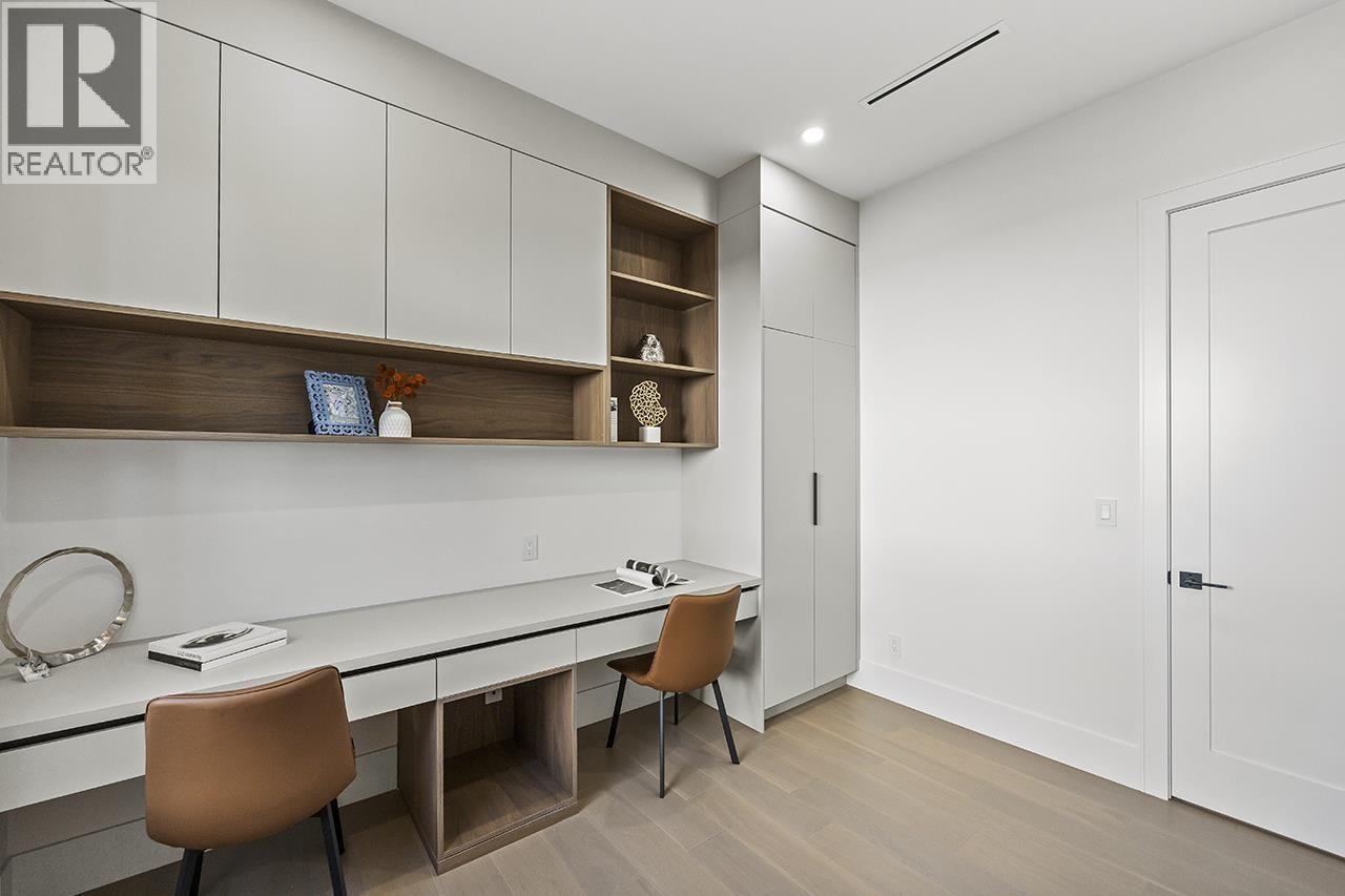 687 Folsom Street, Coquitlam, British Columbia  V3J 5A4 - Photo 9 - R3103033