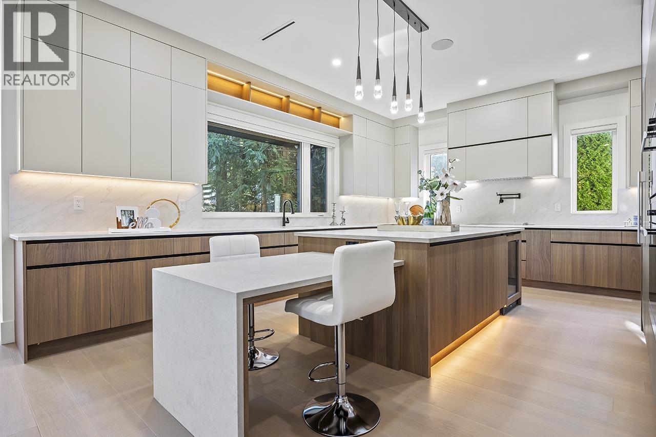 687 Folsom Street, Coquitlam, British Columbia  V3J 5A4 - Photo 10 - R3103033