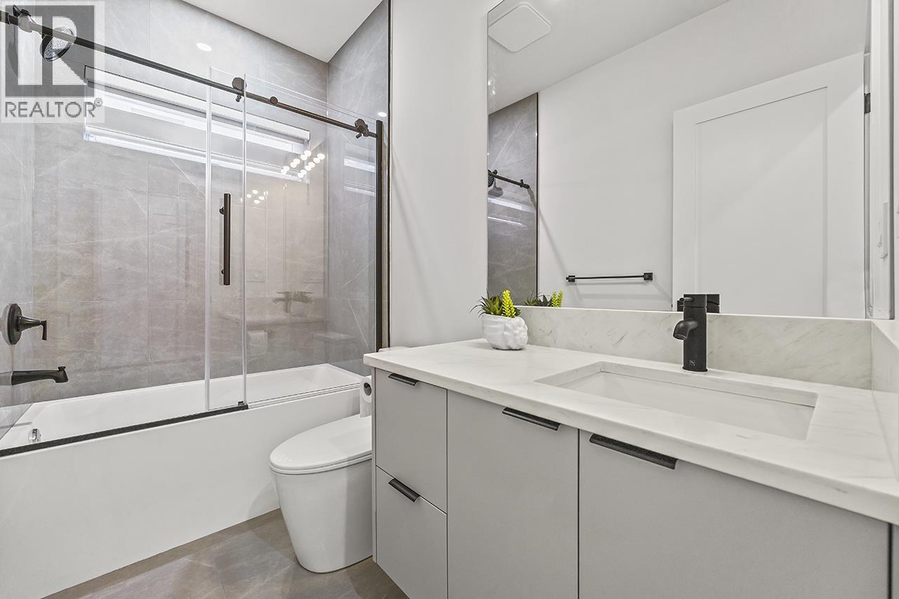 687 Folsom Street, Coquitlam, British Columbia  V3J 5A4 - Photo 34 - R3103033