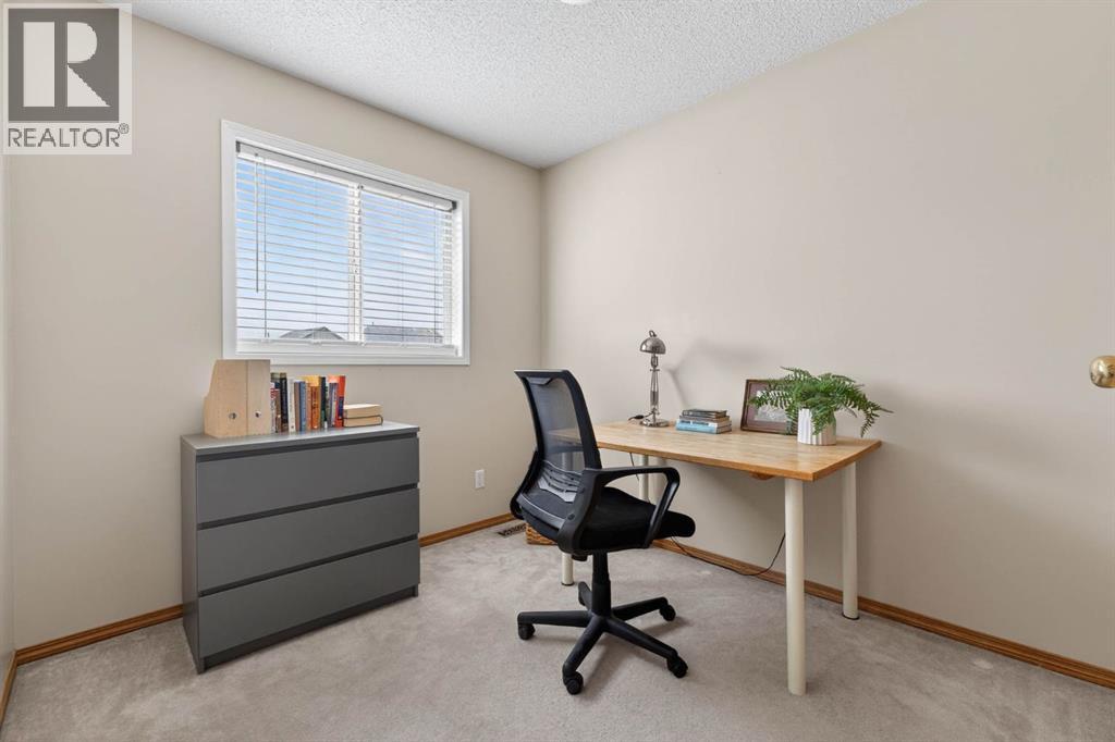 168 Hidden Hills Road Nw, Calgary, Alberta  T3A 5Y1 - Photo 21 - A2291357