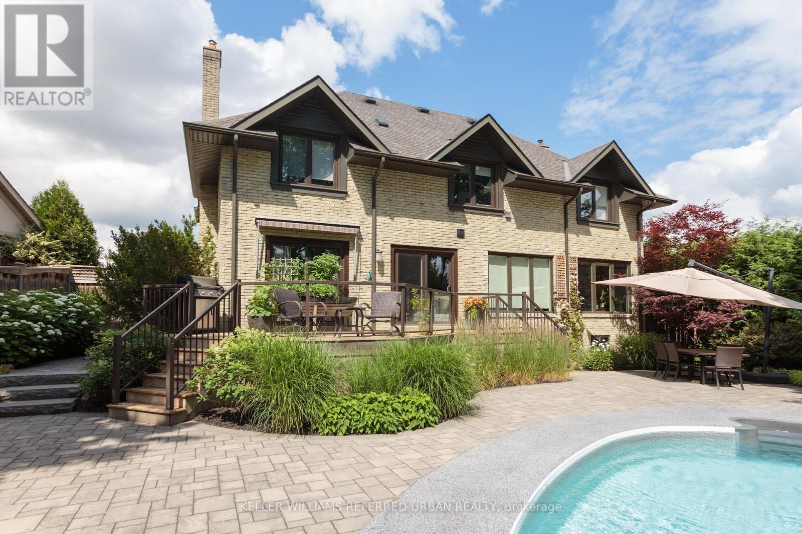 6 Prentice Court, Markham, Ontario  L3R 2X7 - Photo 3 - N12917418