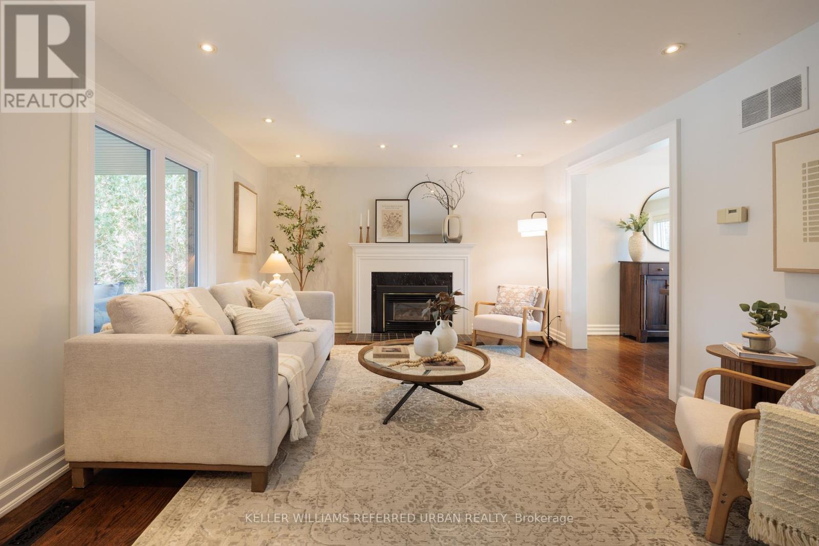 6 Prentice Court, Markham, Ontario  L3R 2X7 - Photo 6 - N12917418