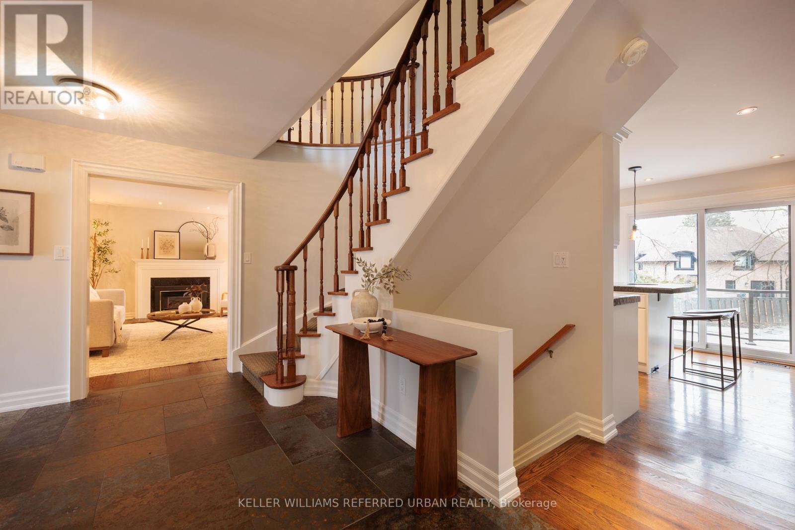 6 Prentice Court, Markham, Ontario  L3R 2X7 - Photo 7 - N12917418